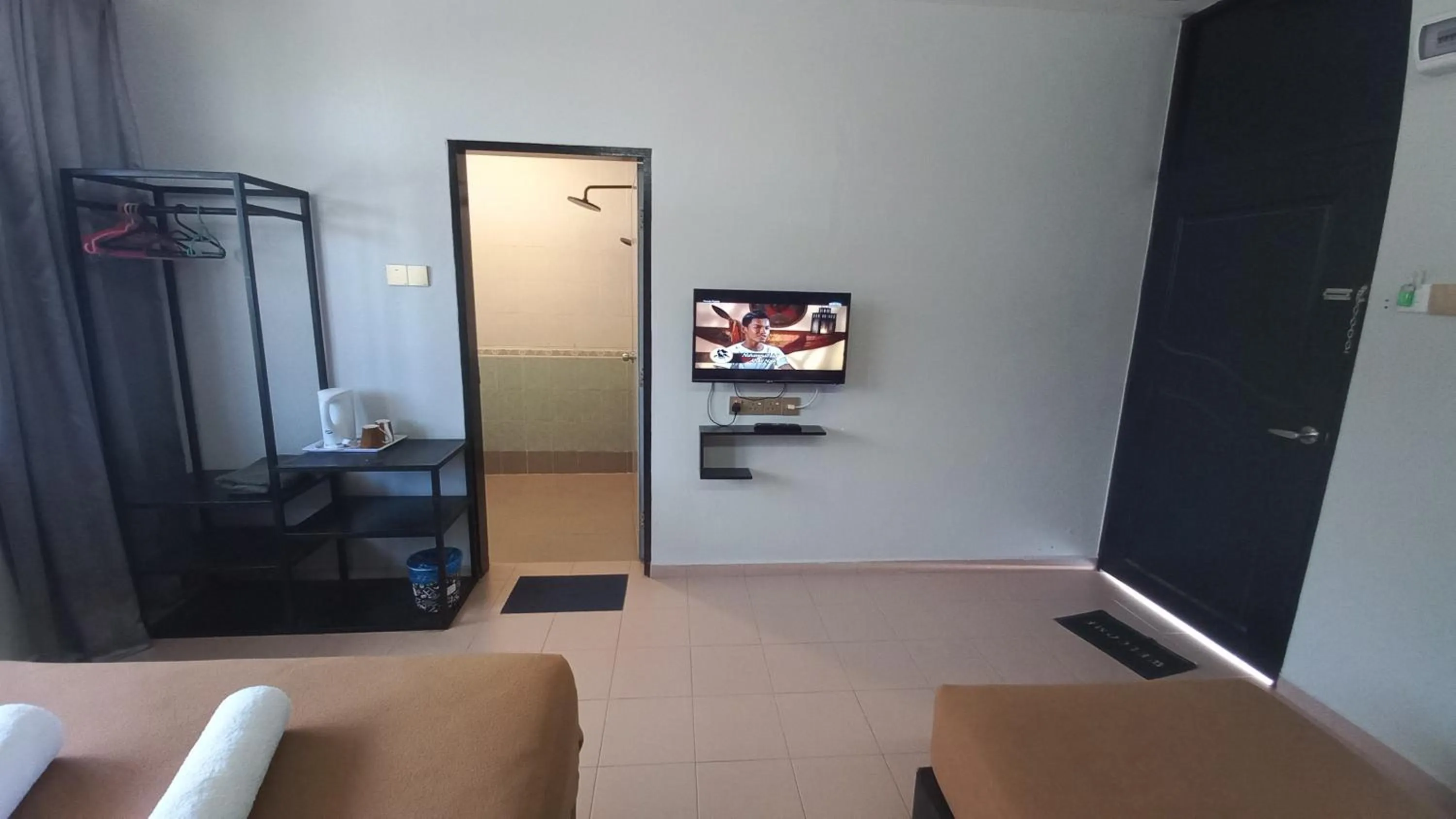 Property building, Bed in DLAYARAN HOTEL & CAFE