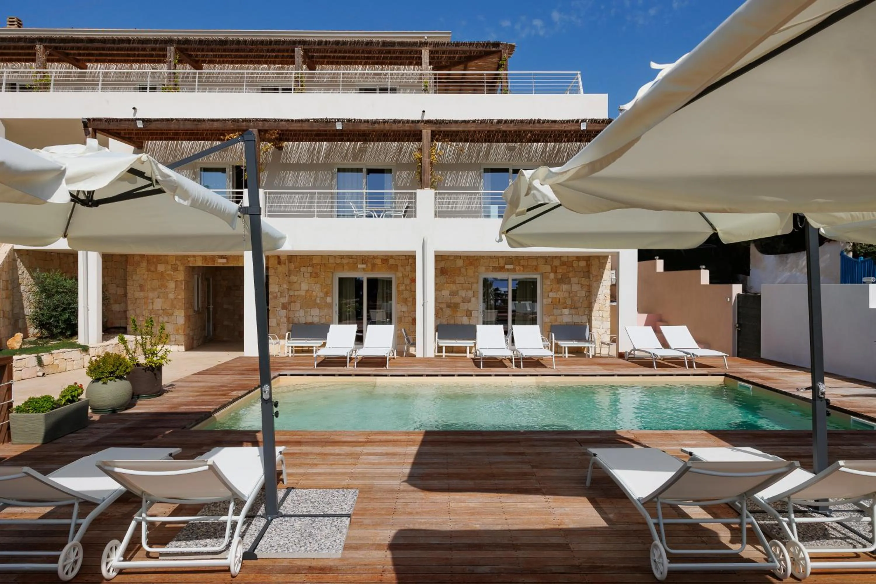 Property building in Mercury Beach Hotel