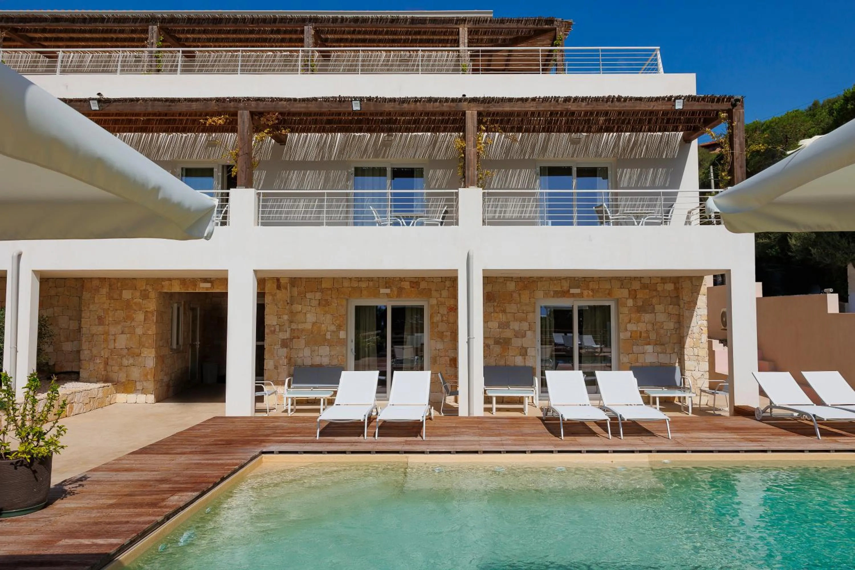 Property building in Mercury Beach Hotel