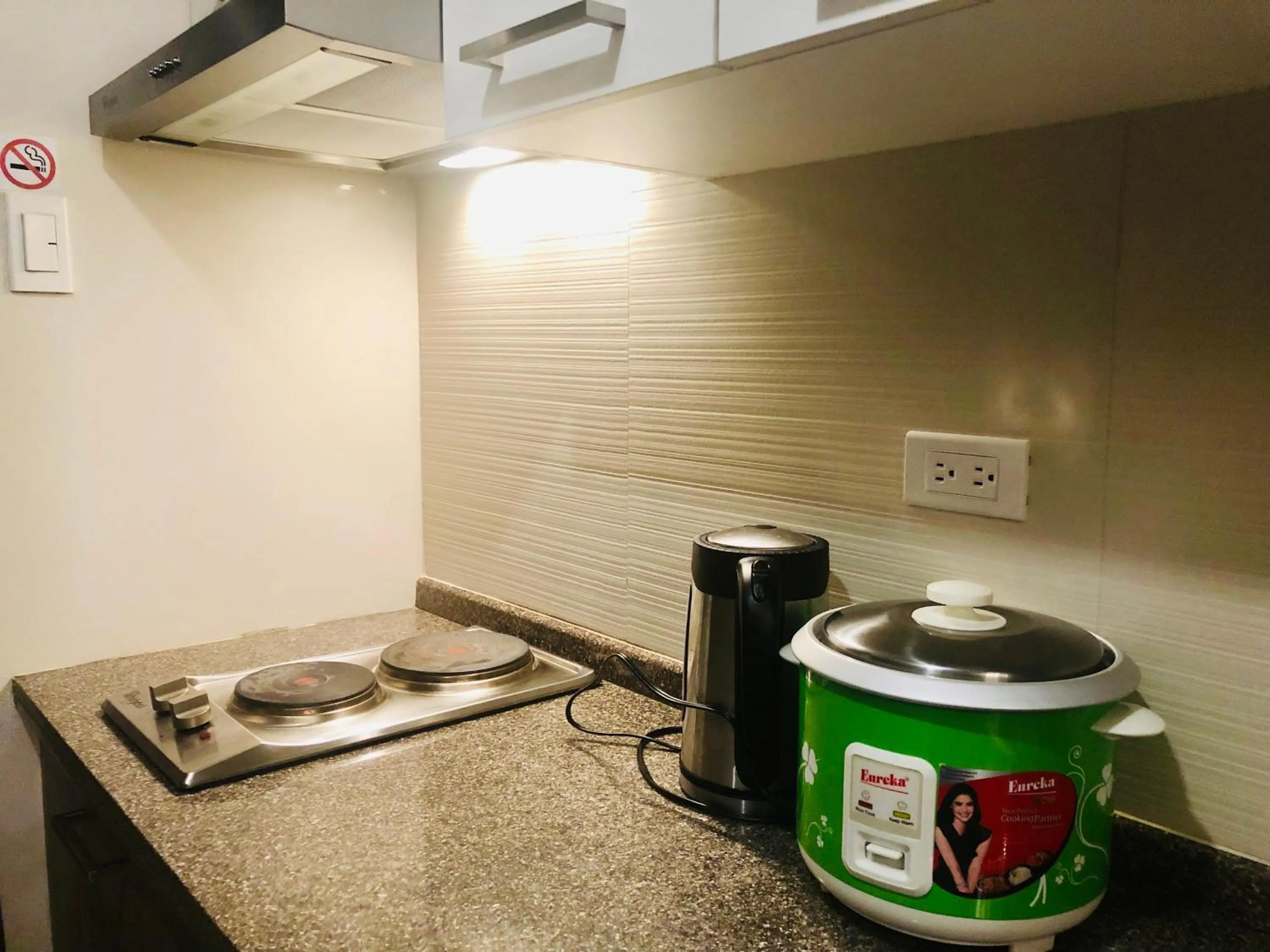 Kitchen or kitchenette in The Sentinel Residences