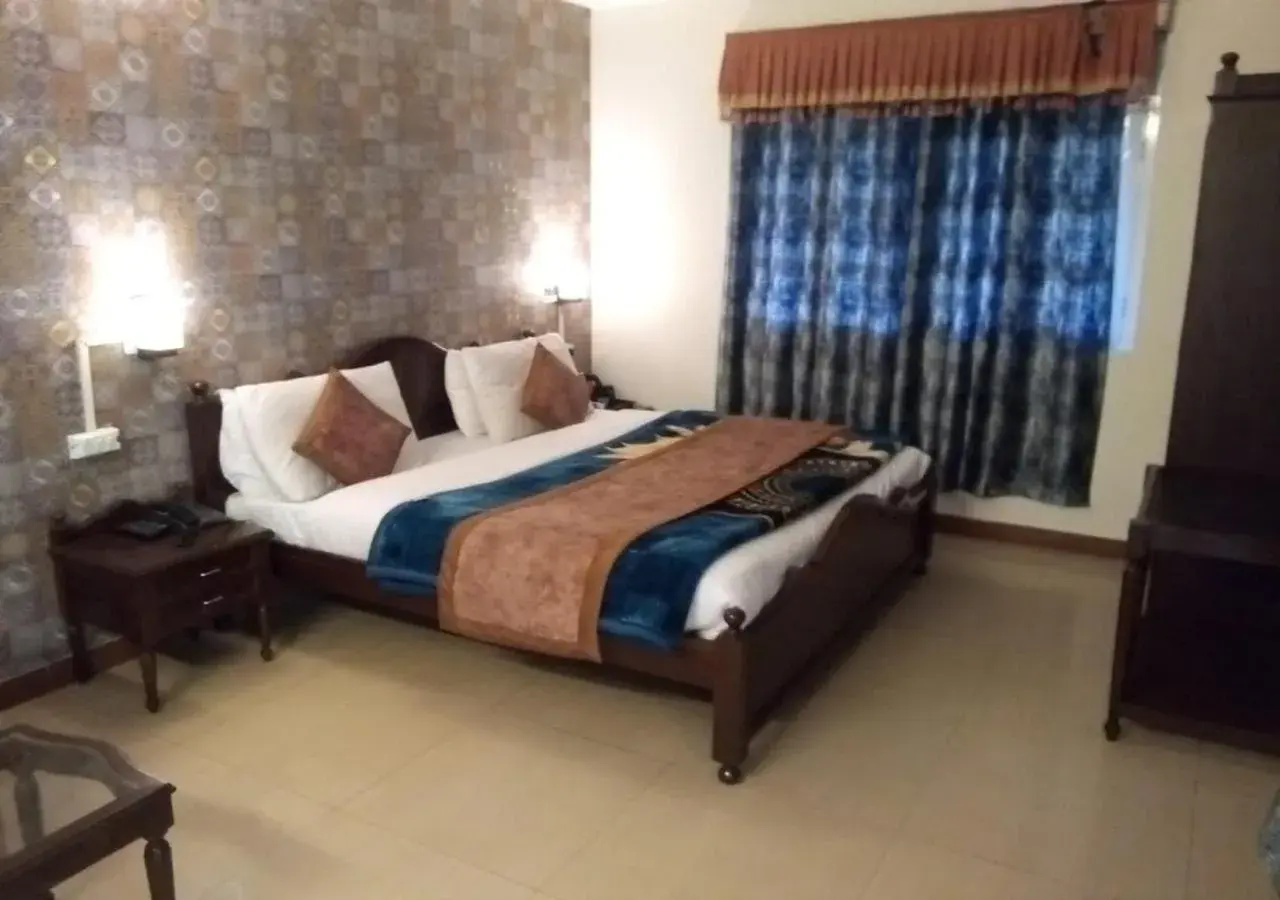 Bed in Hotel Aroma Nainital In house parking Bed in Hotel Aroma Nainital In house parking