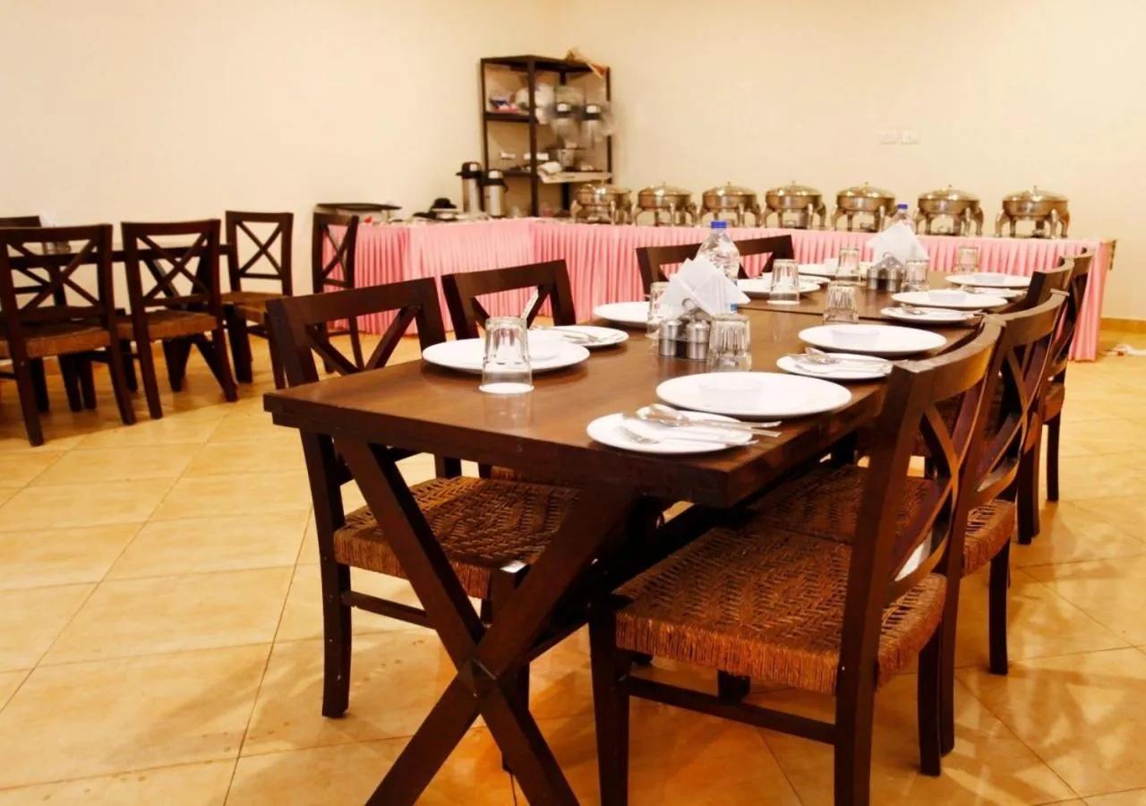 Dining area in Hotel Aroma Nainital In house parking