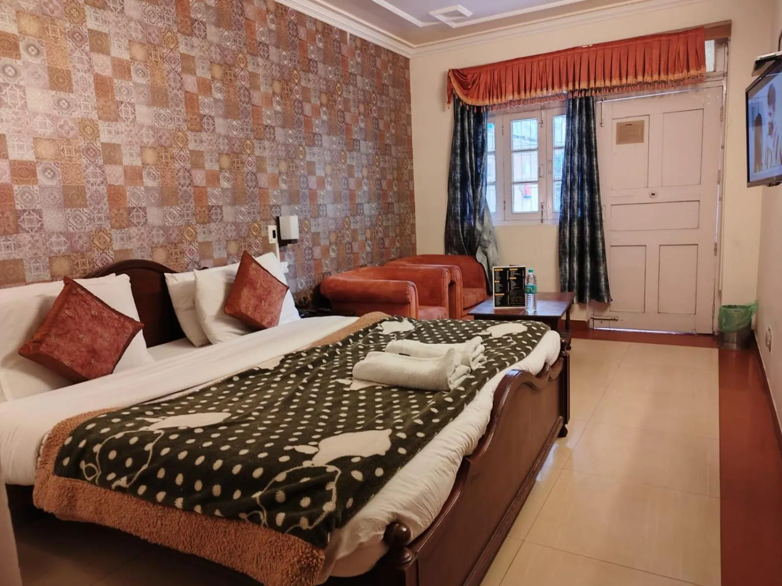 Bed in Hotel Aroma Nainital In house parking