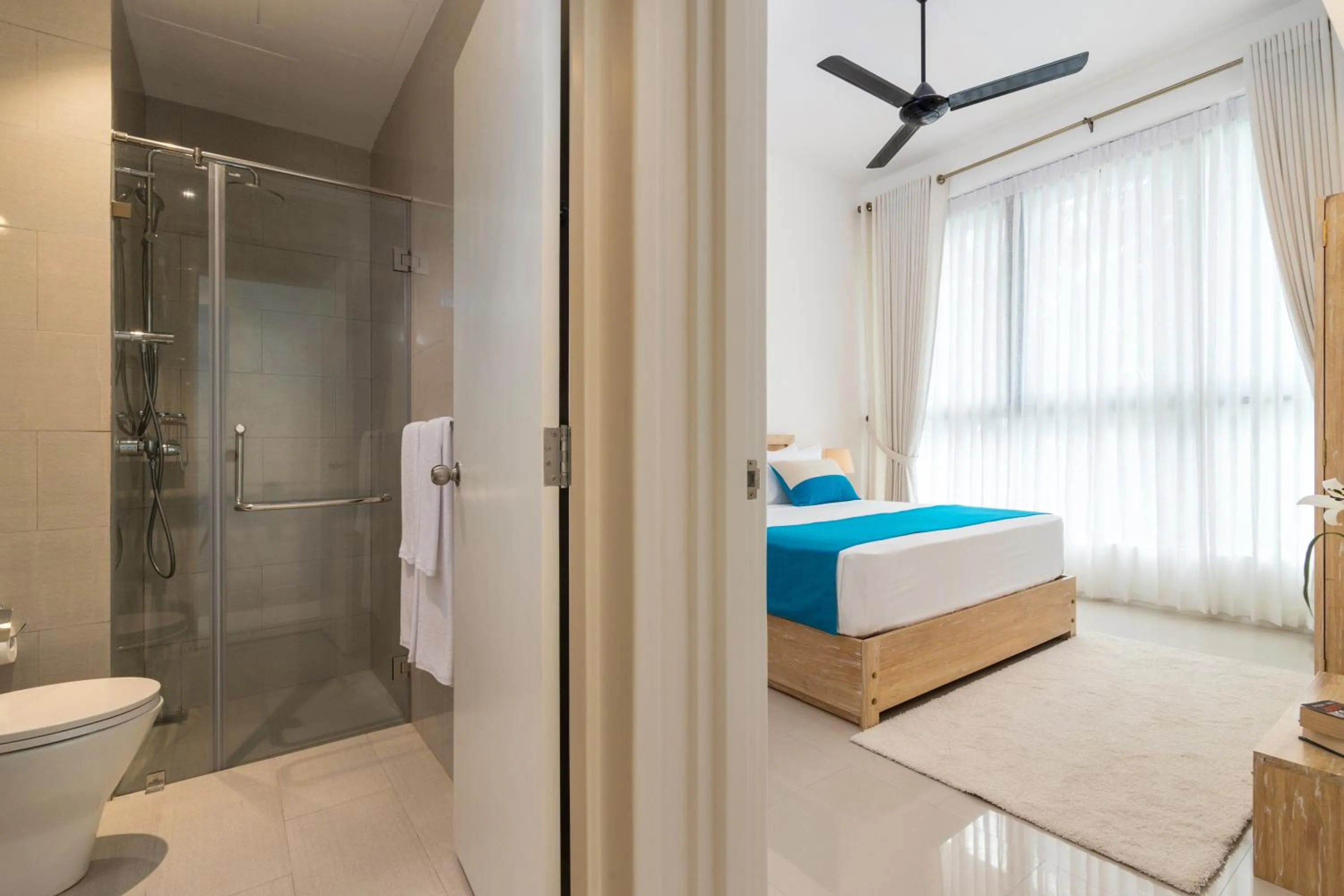 Bathroom, Bed in Oceanfront Galle by ICC
