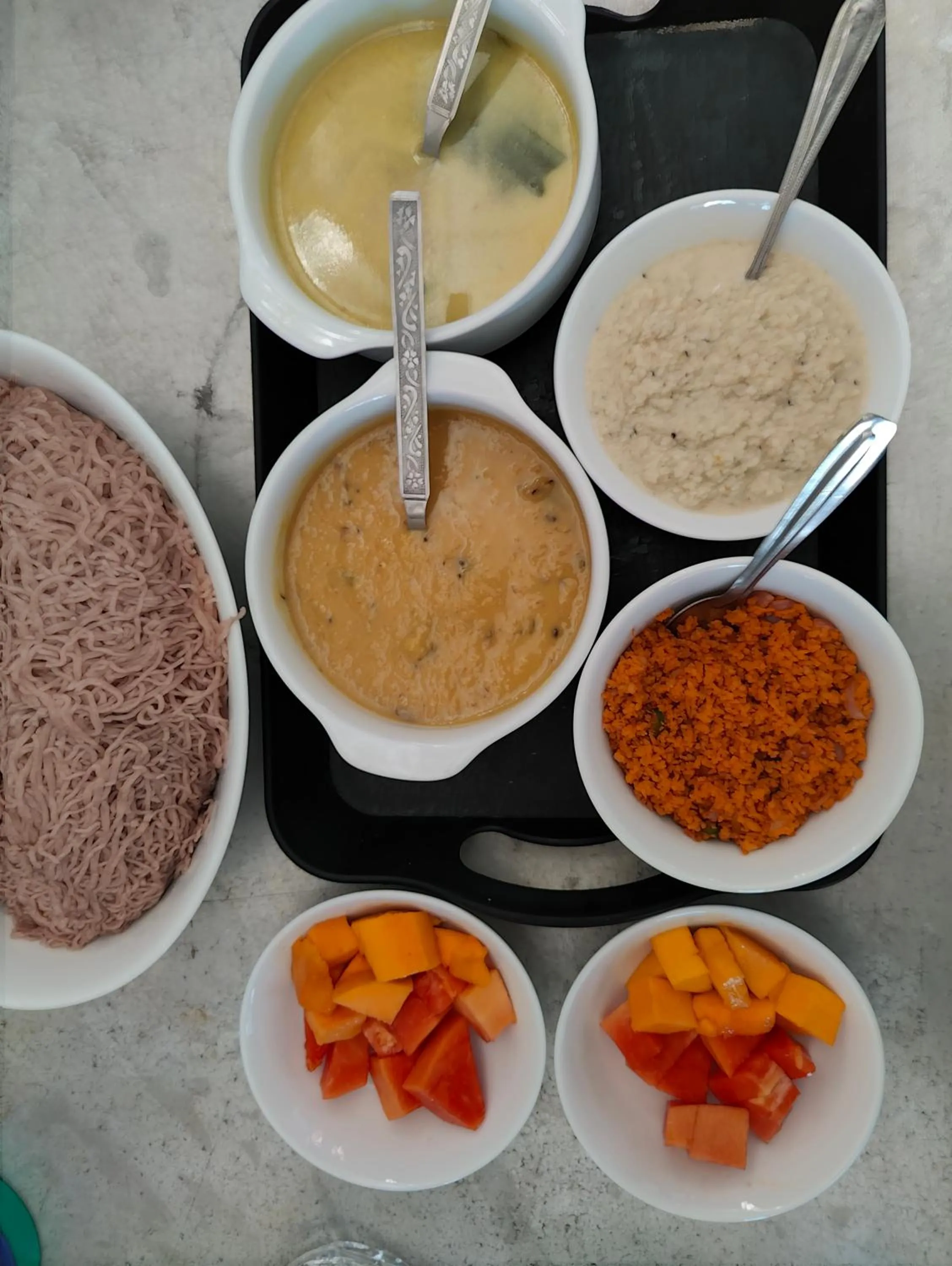 Restaurant/places to eat in Subhas Tourist Hotel