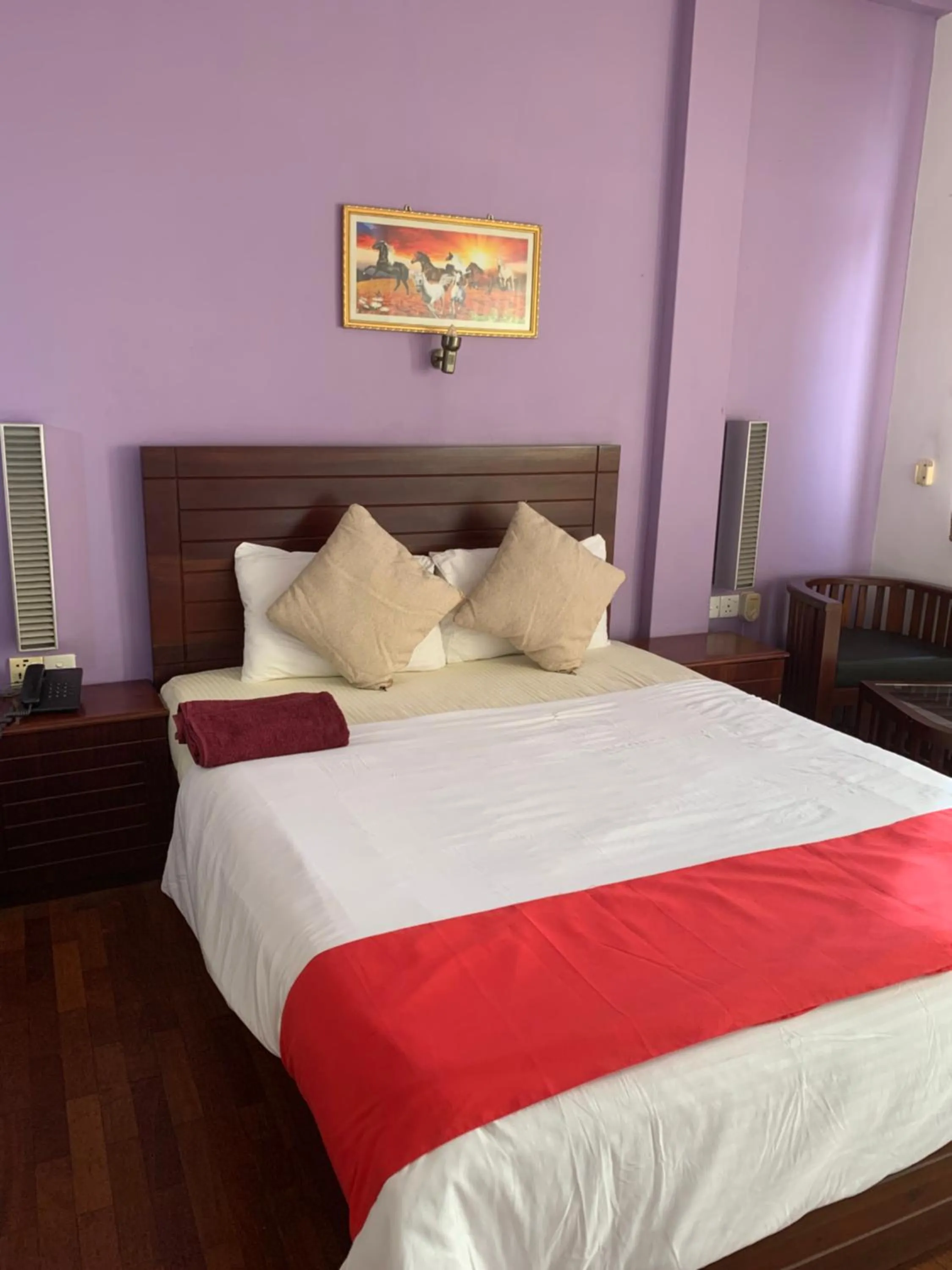Bedroom, Bed in Subhas Tourist Hotel