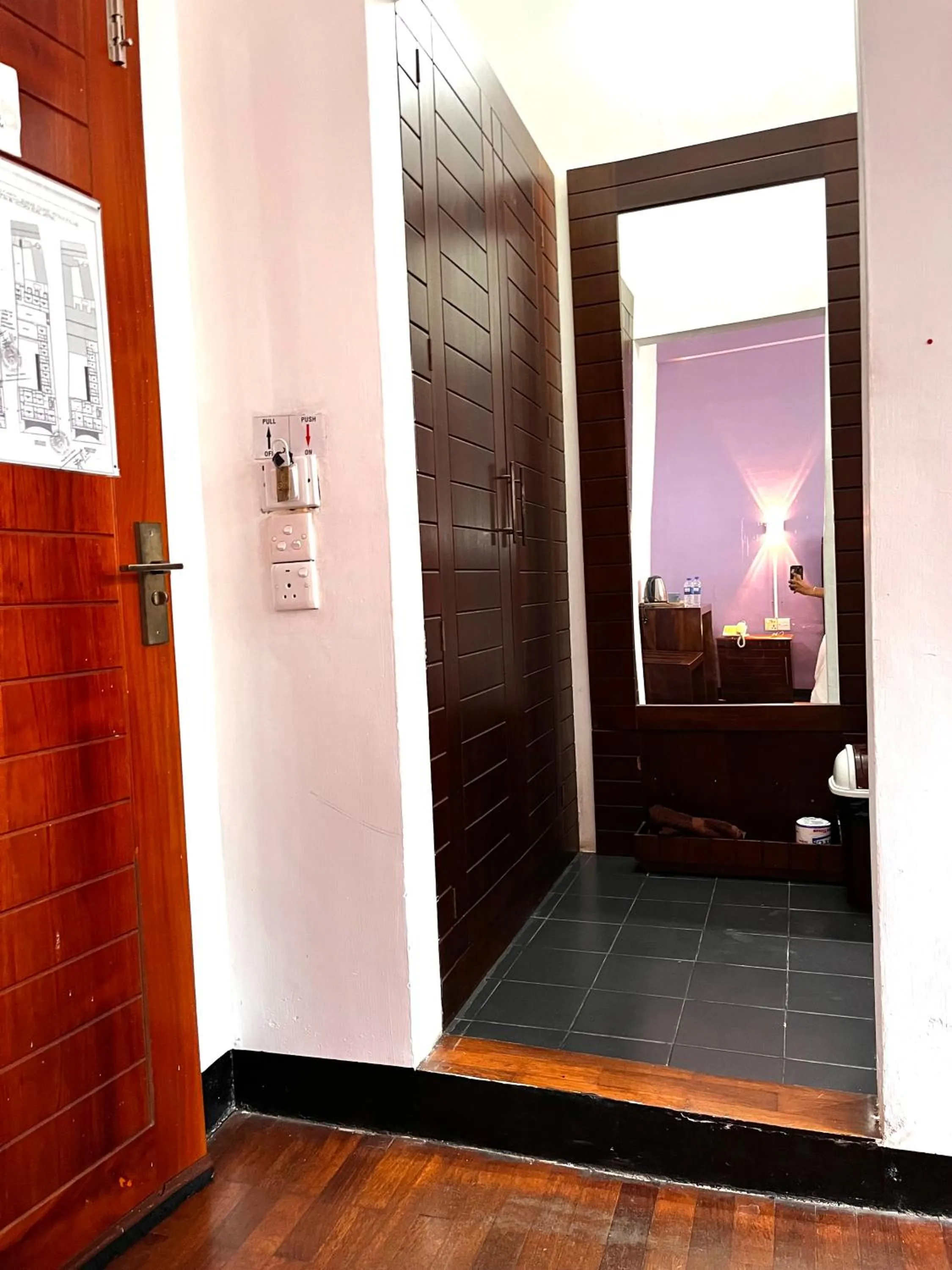 Living room in Subhas Tourist Hotel