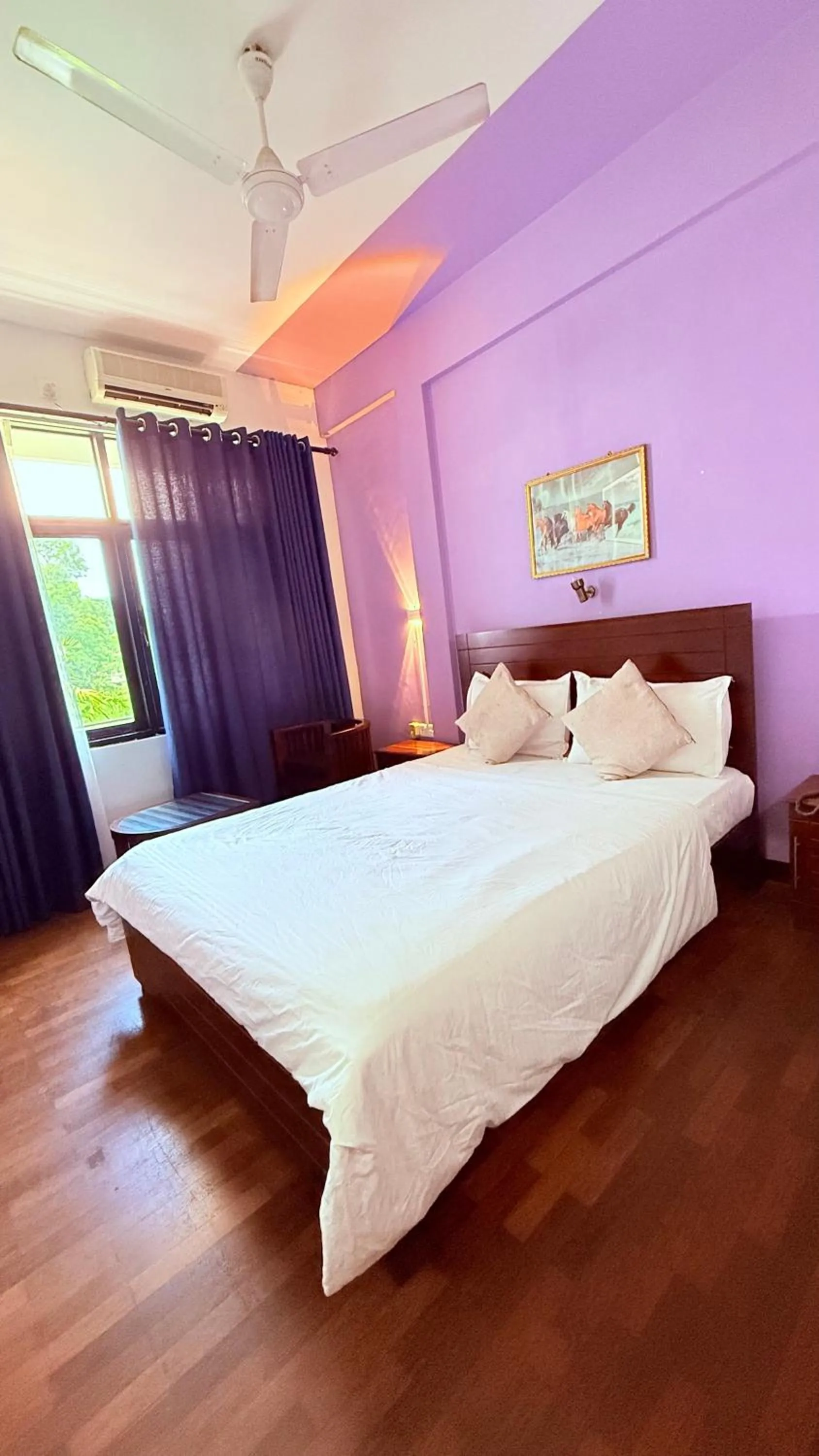 Bed in Subhas Tourist Hotel