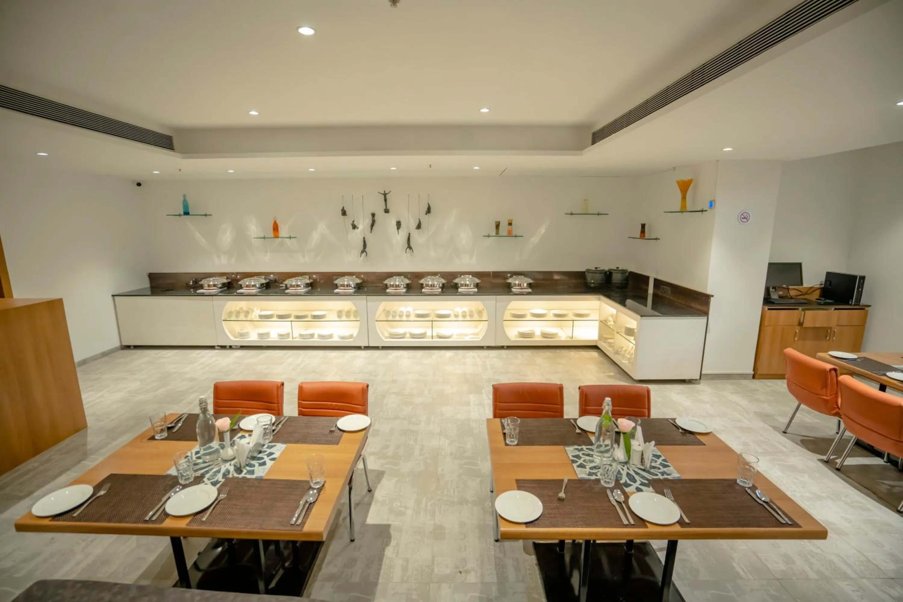 Restaurant/places to eat in Zip By Spree Hotels Chakan, Pune