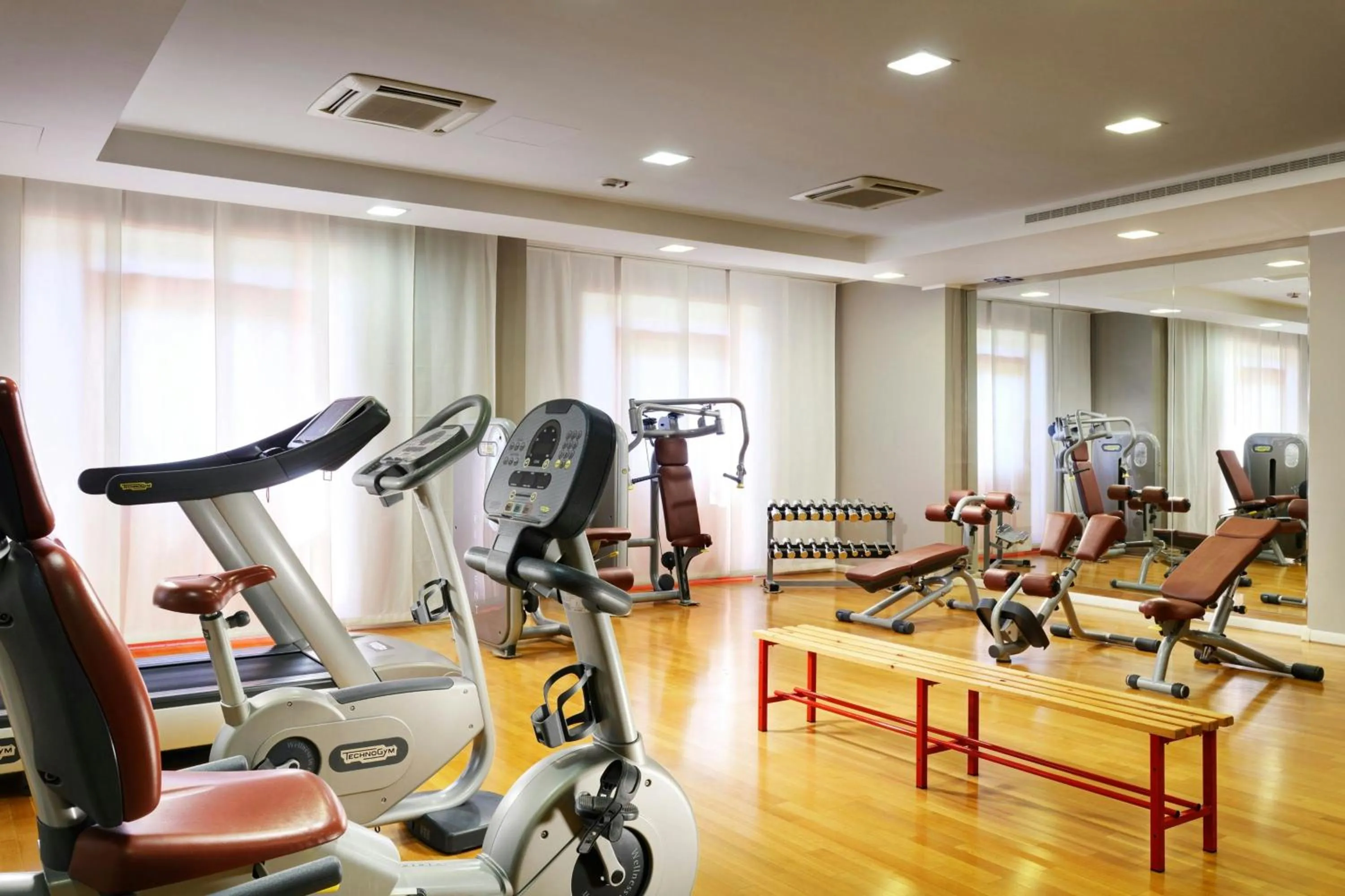 Fitness centre/facilities in Four Points by Sheraton Siena