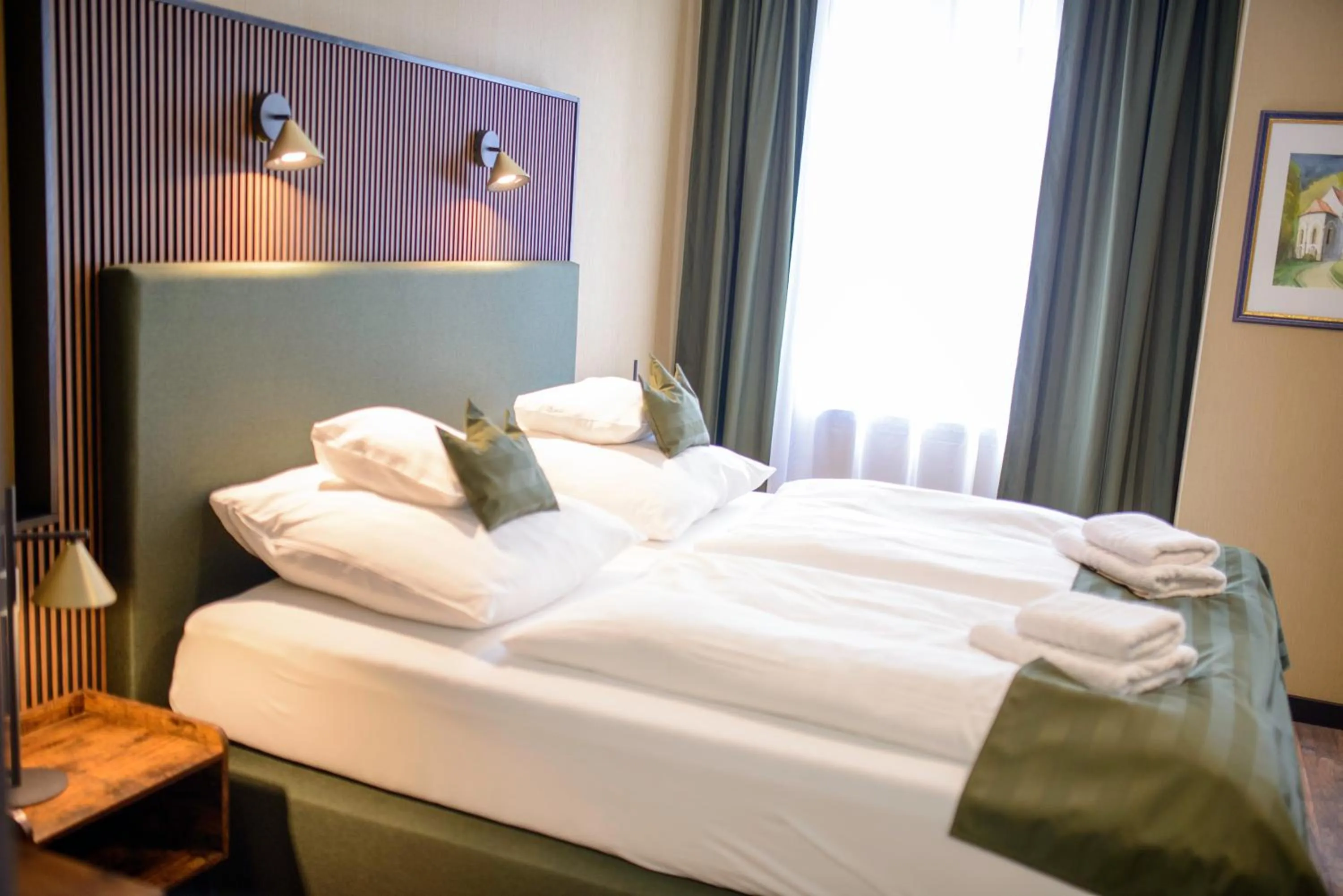 Bed in Stadthotel König Albert