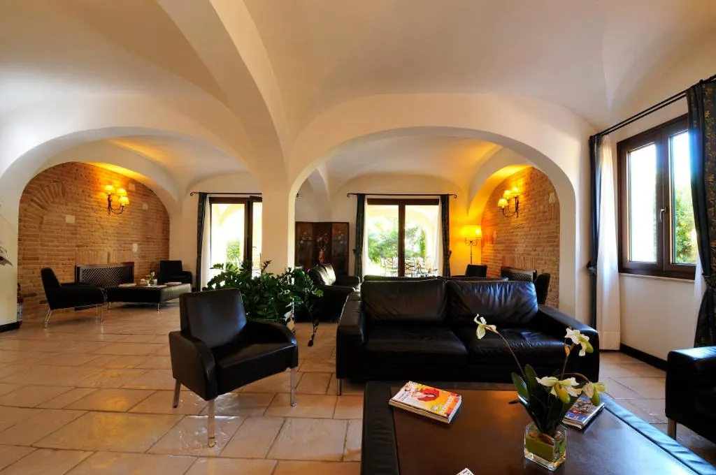 Day in Hotel Arbatasar