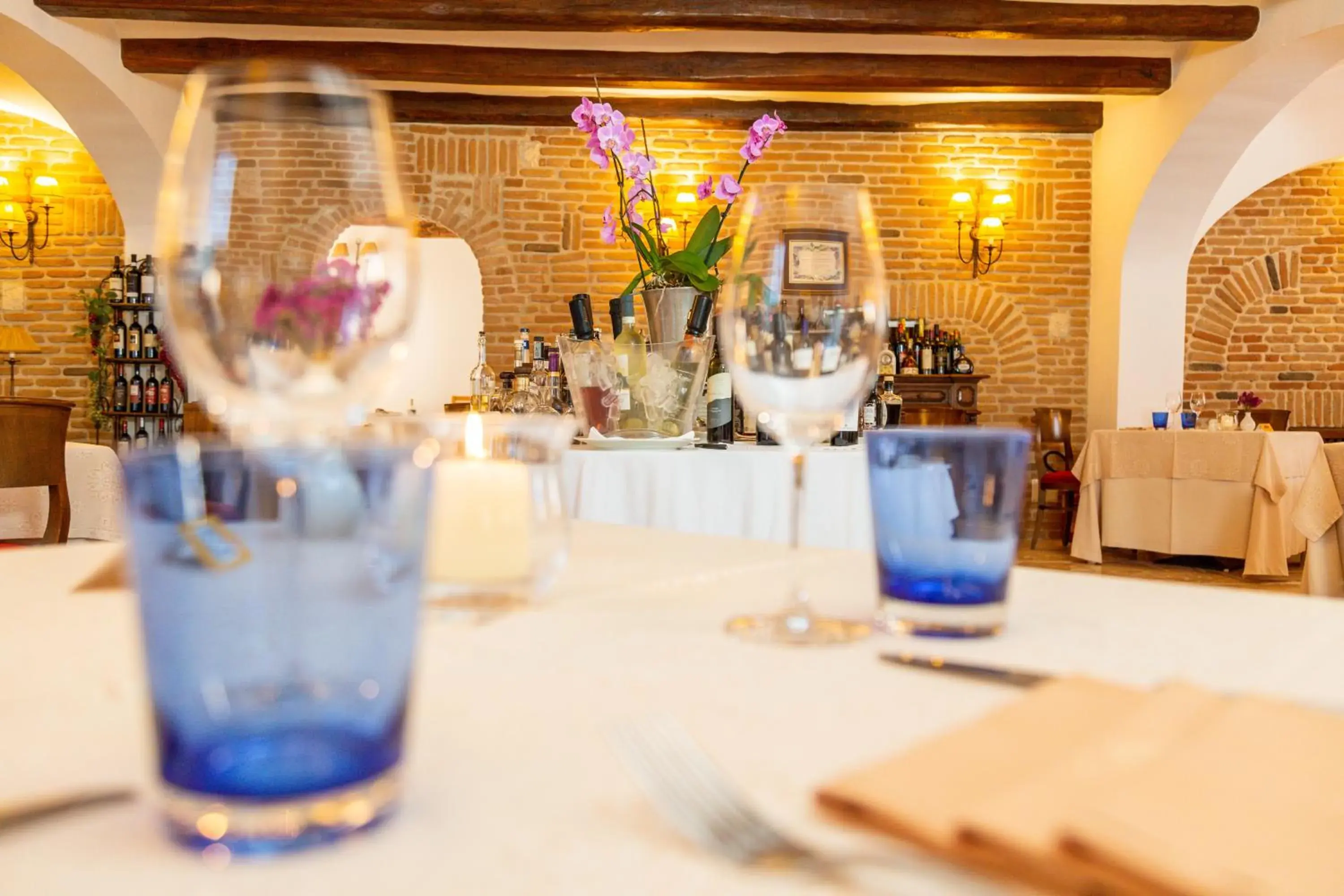 Restaurant/places to eat in Hotel Arbatasar Restaurant/places to eat in Hotel Arbatasar