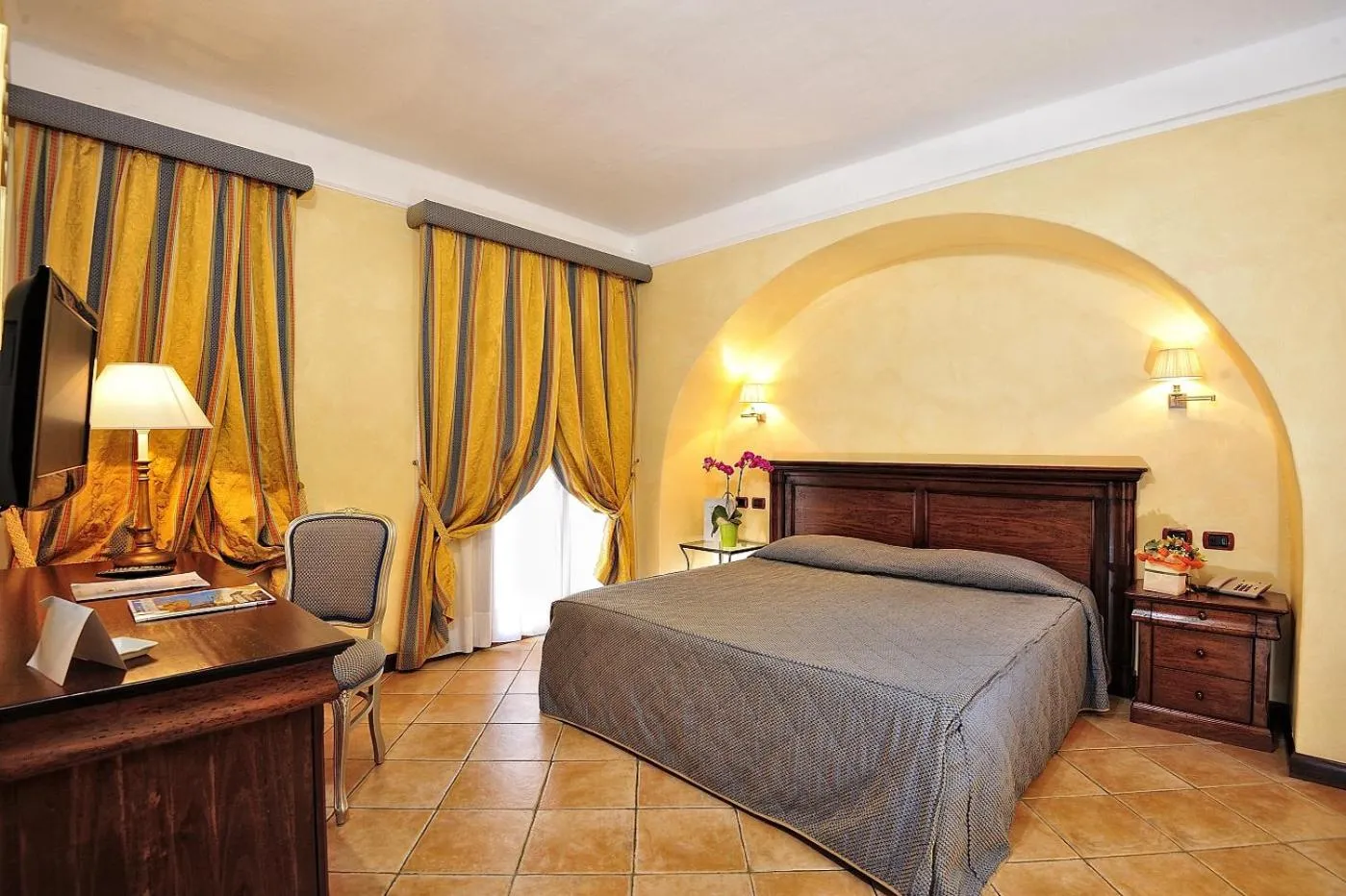 Photo of the whole room, Bed in Hotel Arbatasar