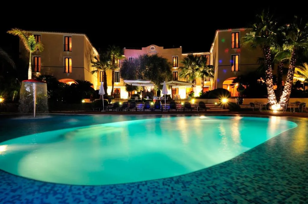 Night in Hotel Arbatasar