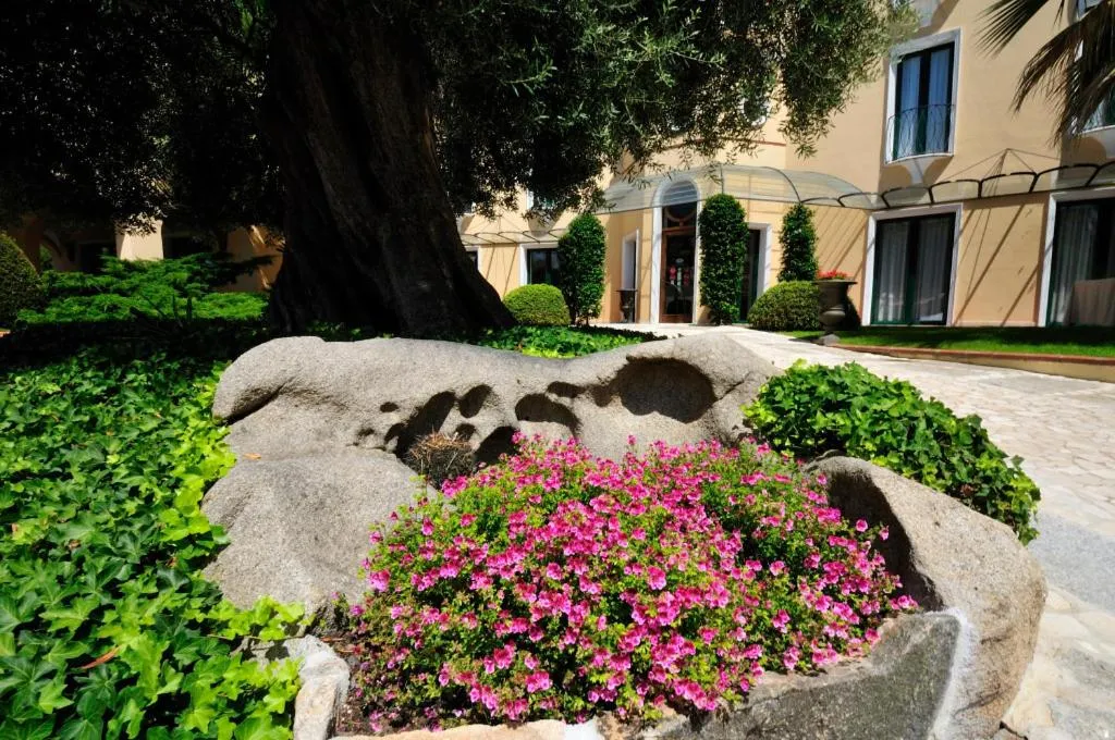 Spring in Hotel Arbatasar