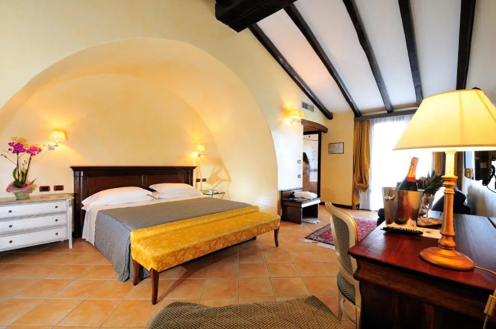 Photo of the whole room, Bed in Hotel Arbatasar