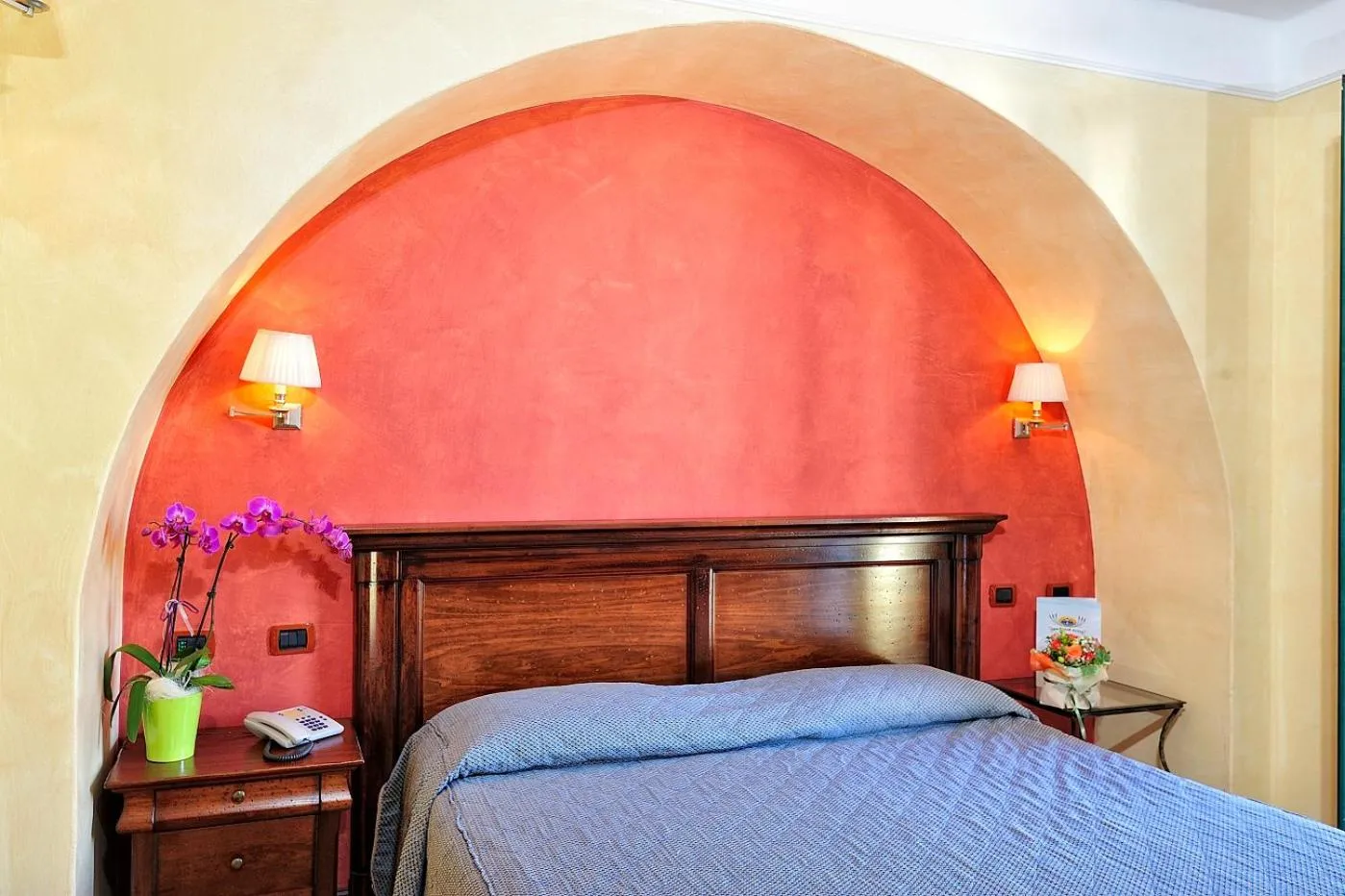 Decorative detail, Bed in Hotel Arbatasar