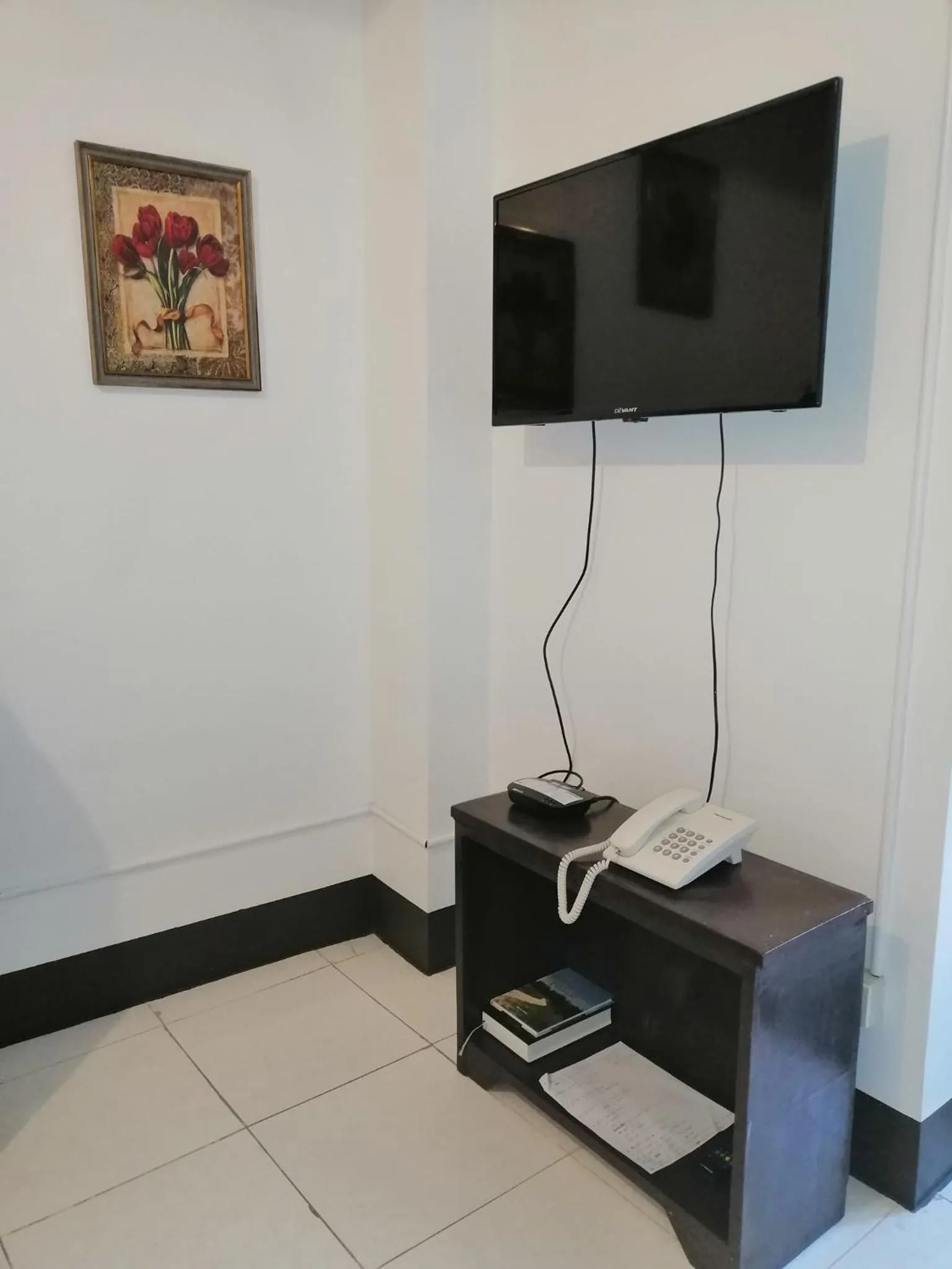 Entertainment in AMARANTA SUITES