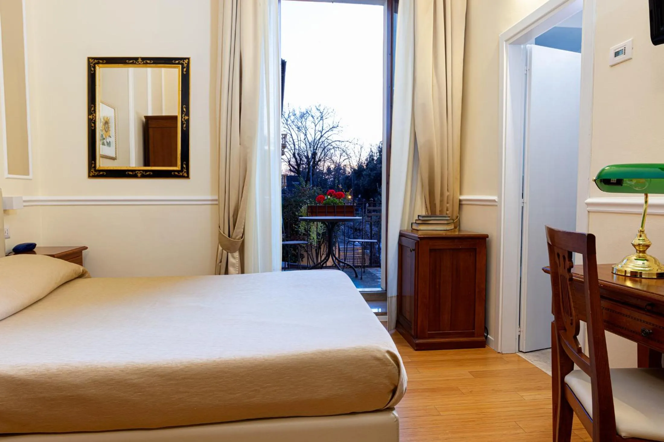 Photo of the whole room, Bed in Albergo Chiusarelli