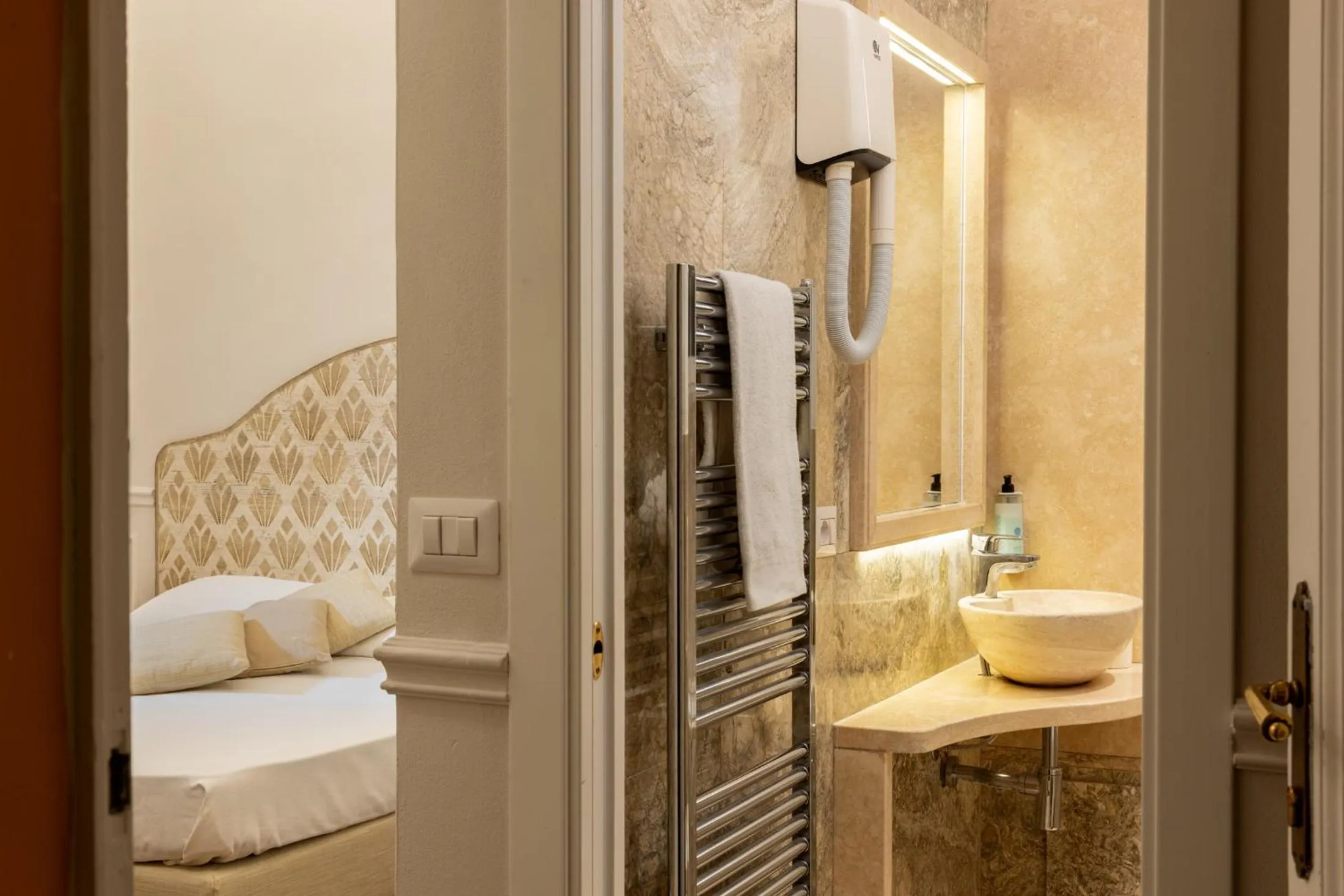 Photo of the whole room in Albergo Chiusarelli