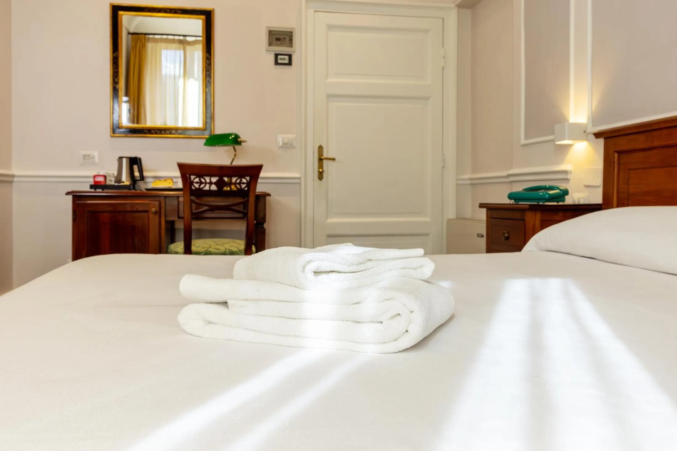 Photo of the whole room, Bed in Albergo Chiusarelli