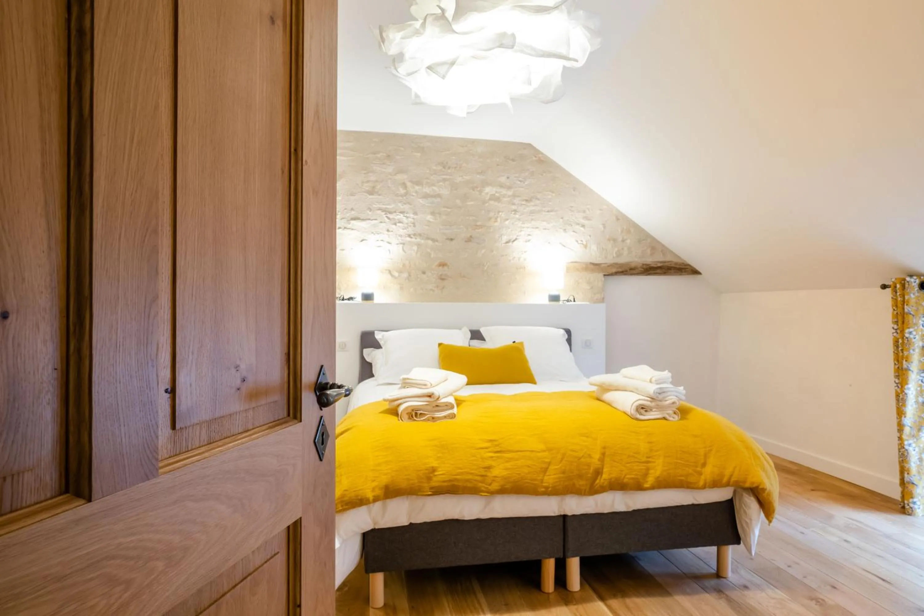 Bedroom, Bed in Villa Fémina