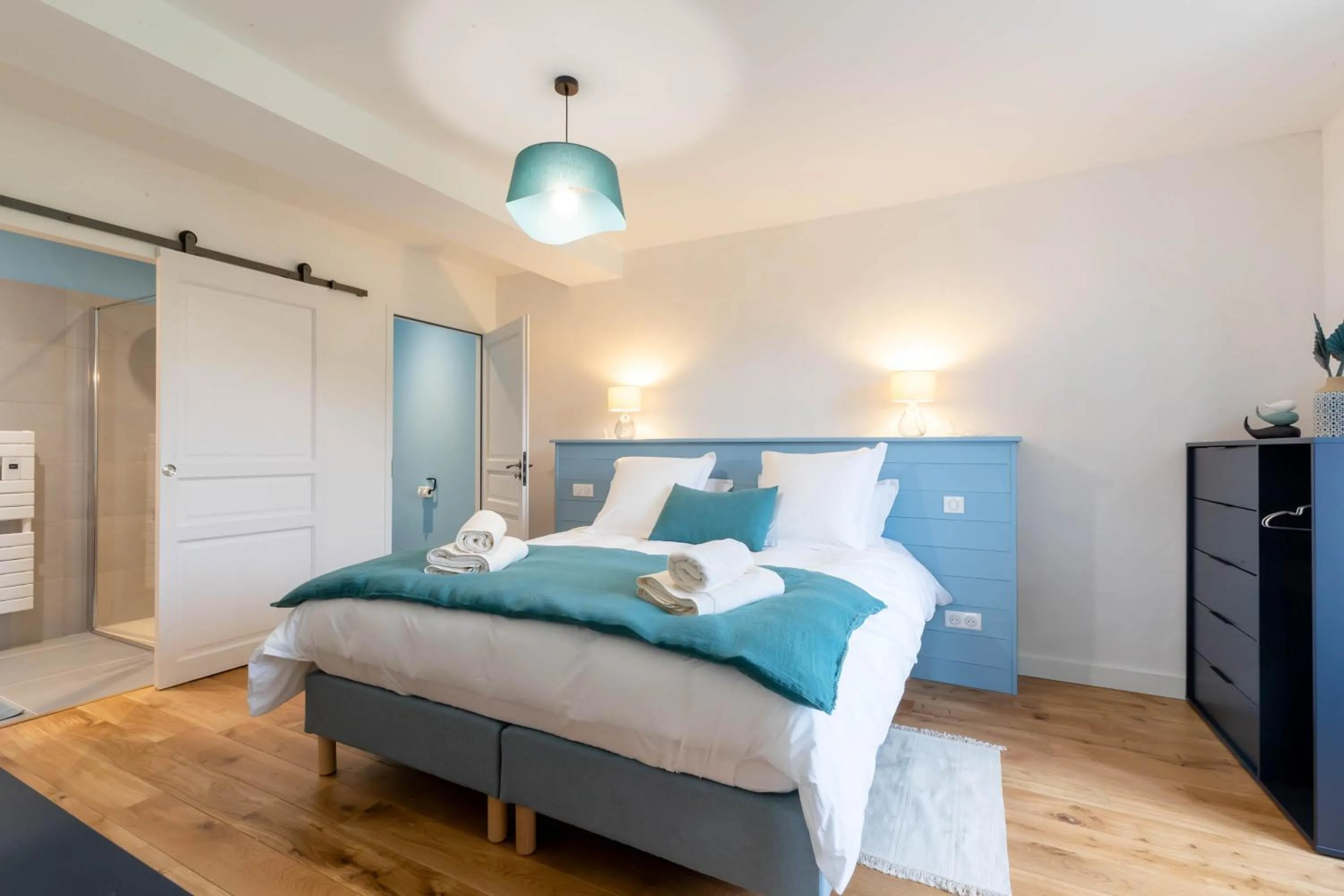 Bedroom, Bed in Villa Fémina