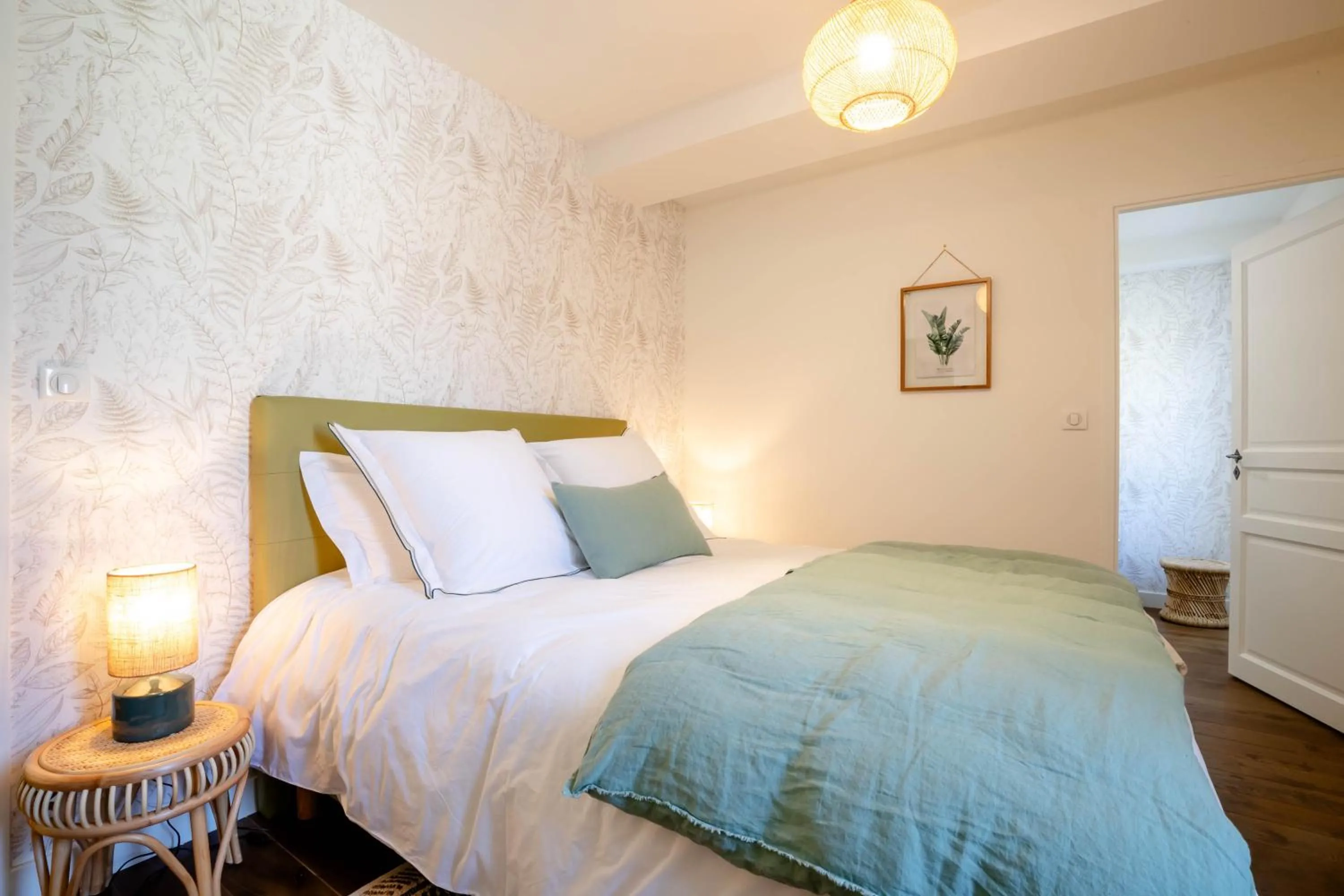 Photo of the whole room, Bed in Villa Fémina