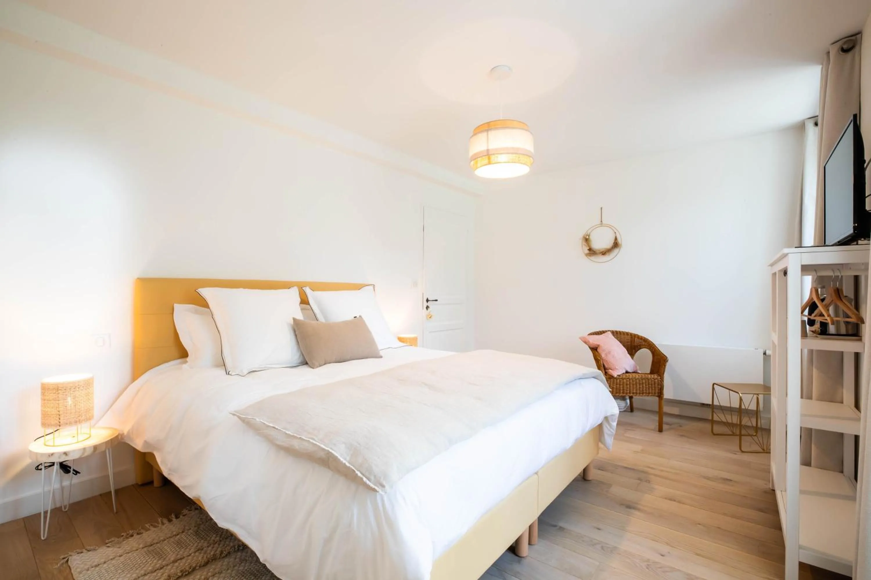 Photo of the whole room, Bed in Villa Fémina