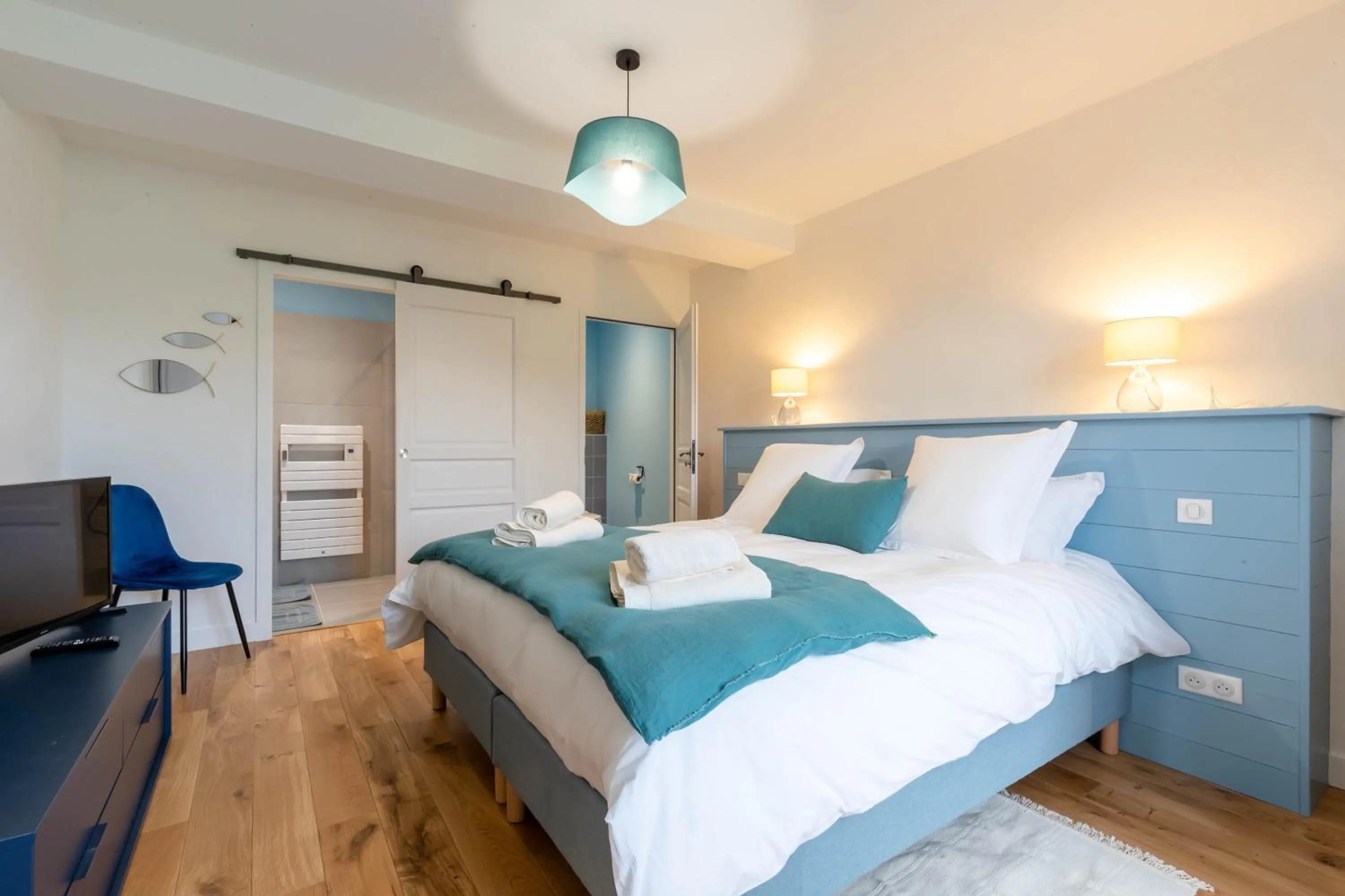 Photo of the whole room, Bed in Villa Fémina