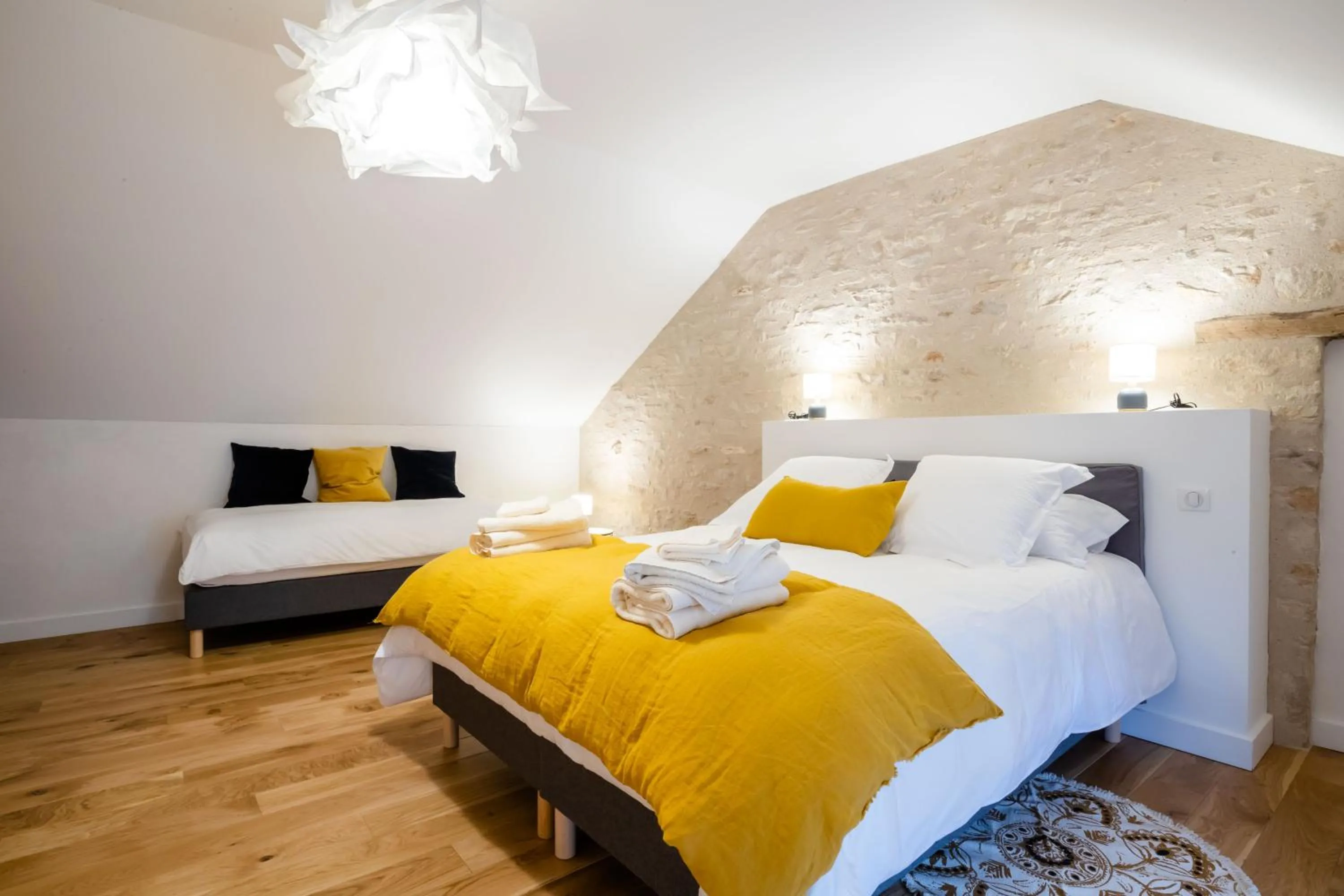 Photo of the whole room, Bed in Villa Fémina