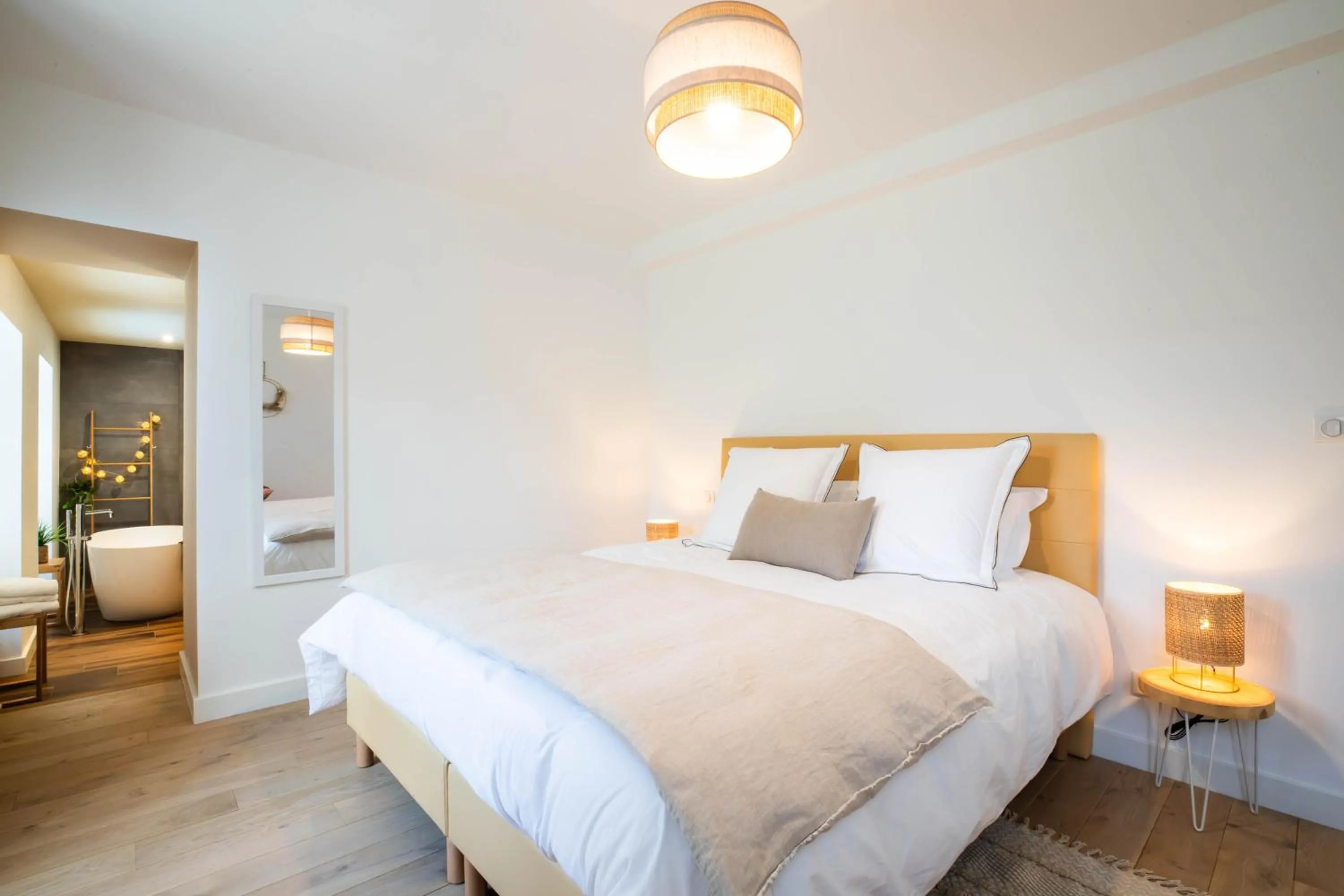 Photo of the whole room, Bed in Villa Fémina