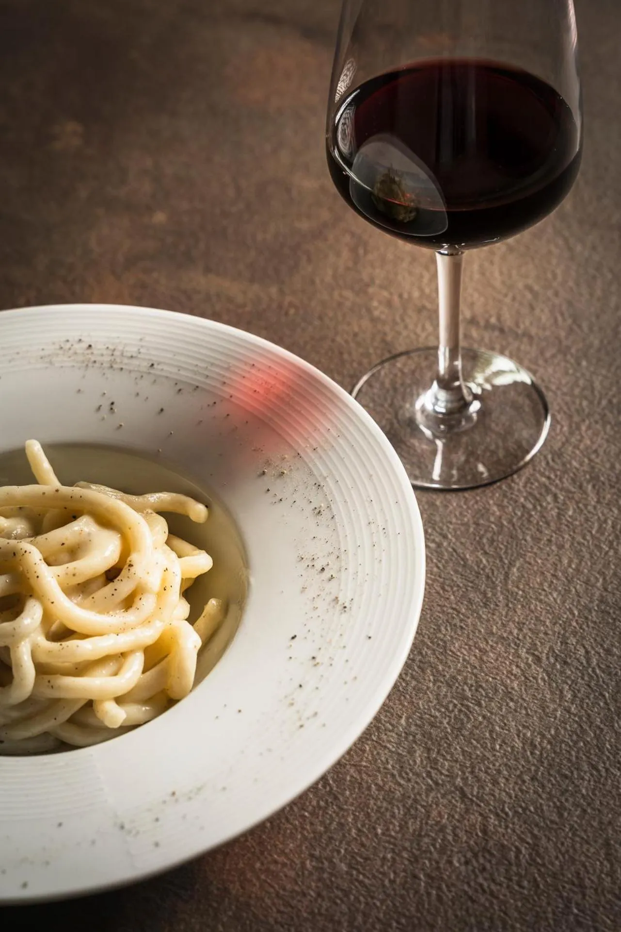 Restaurant/places to eat in Hotel Athena