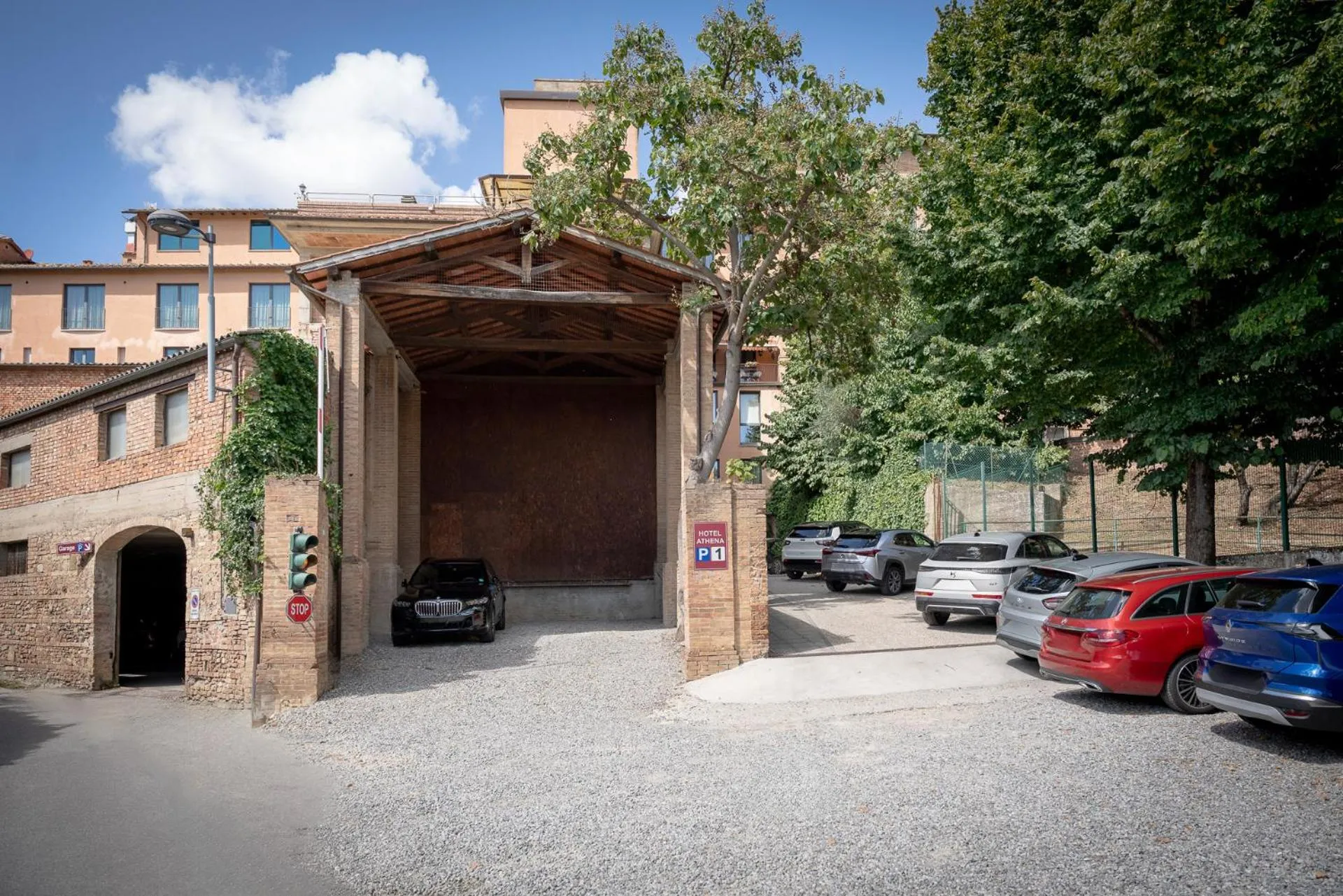 Parking in Hotel Athena