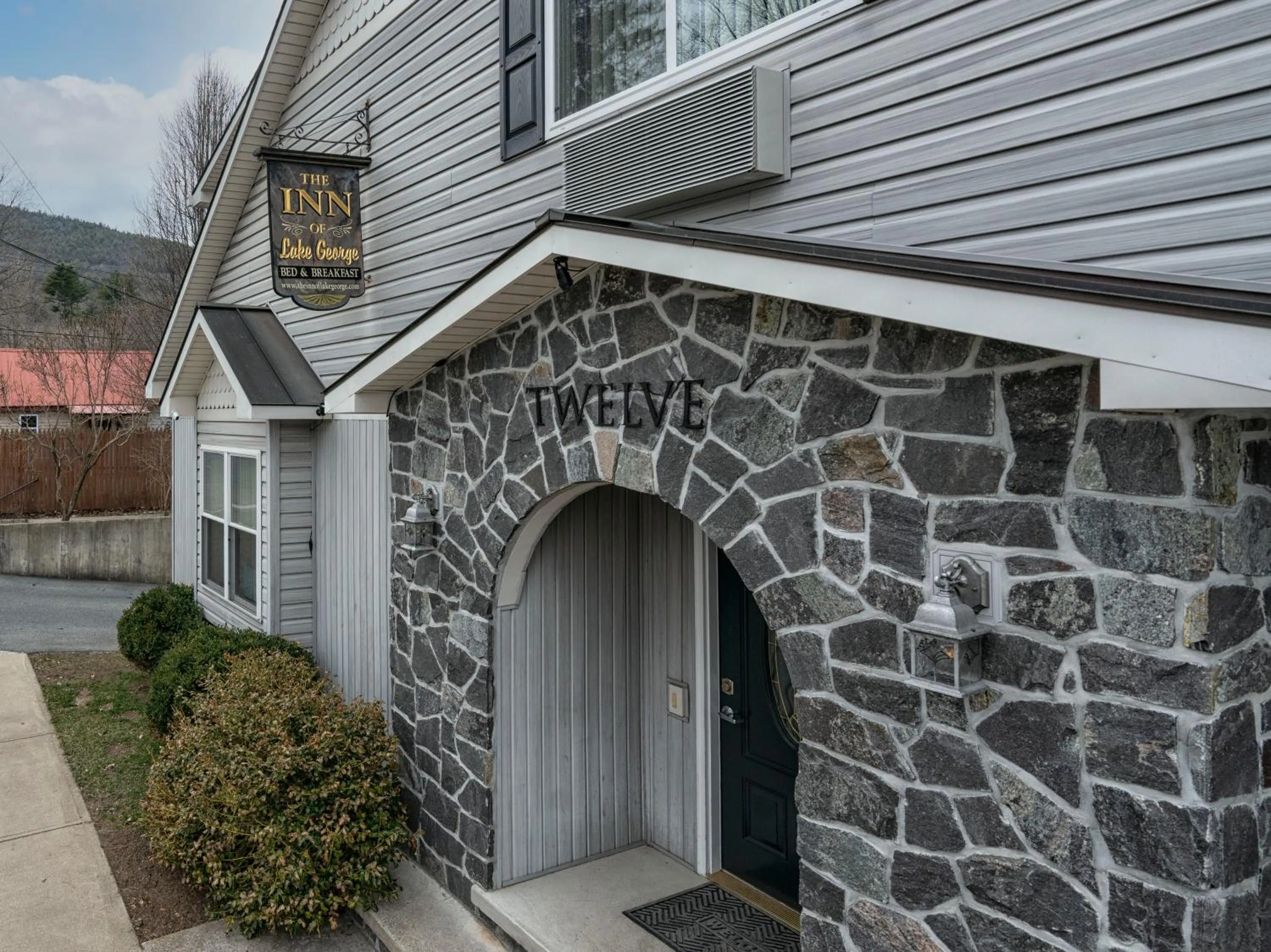The Inn of Lake George