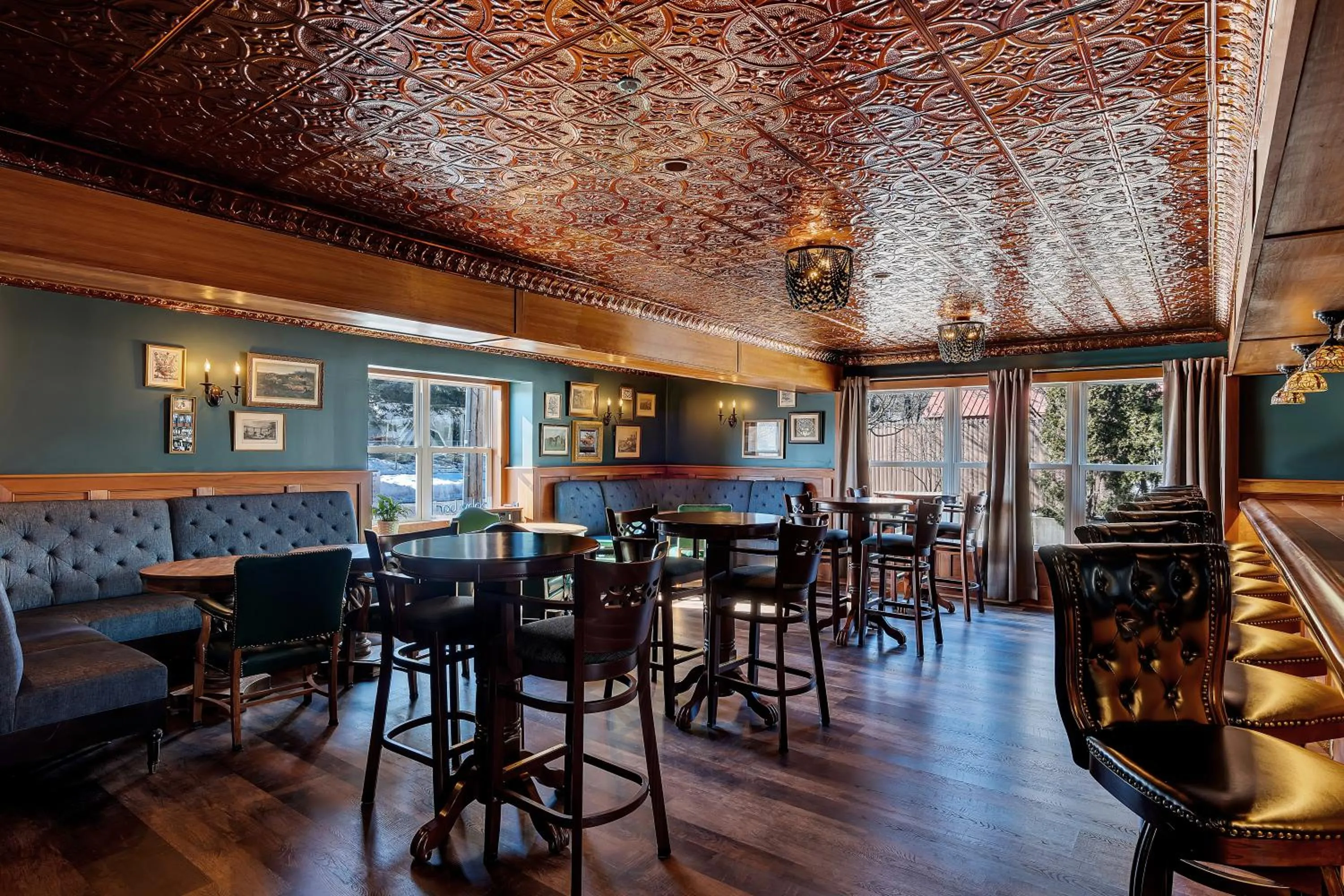 The Inn of Lake George