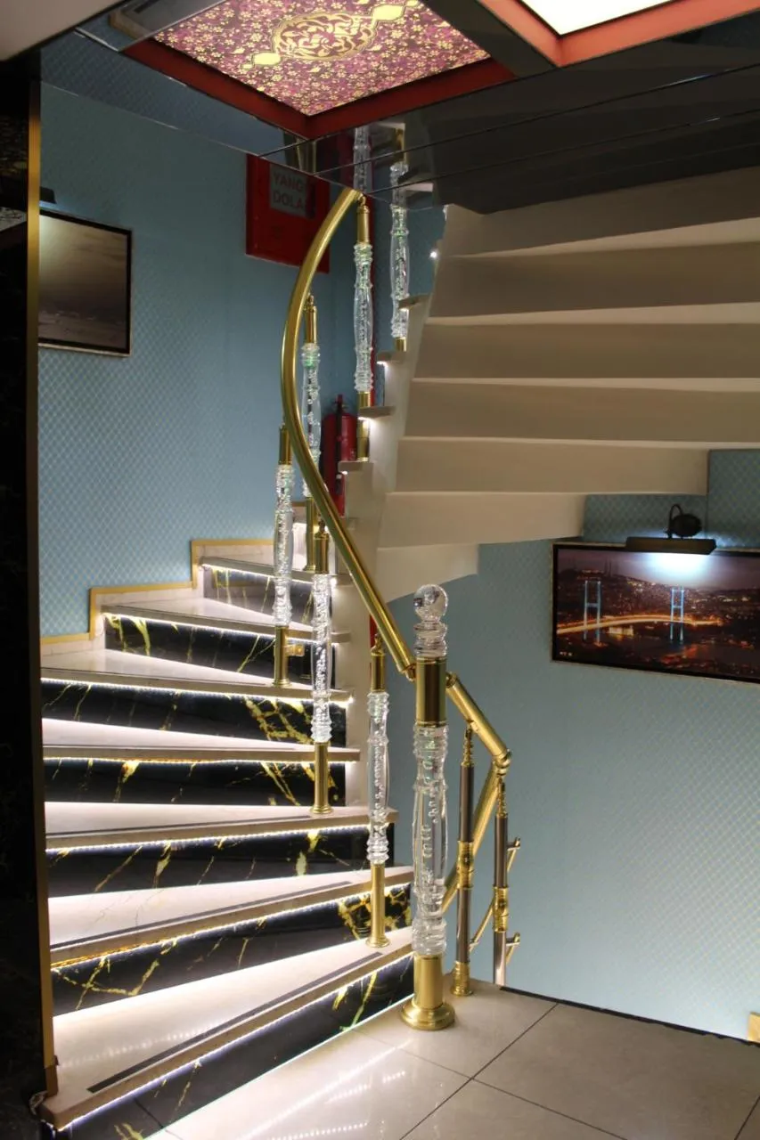 Property building in Hotel Falcon