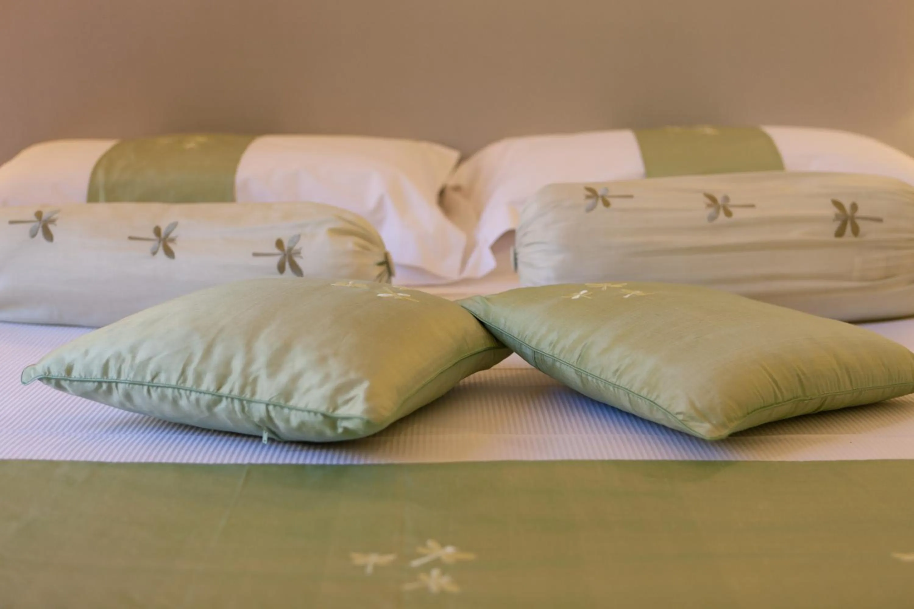 Decorative detail, Bed in 66 Imperial Inn Deluxe B&B