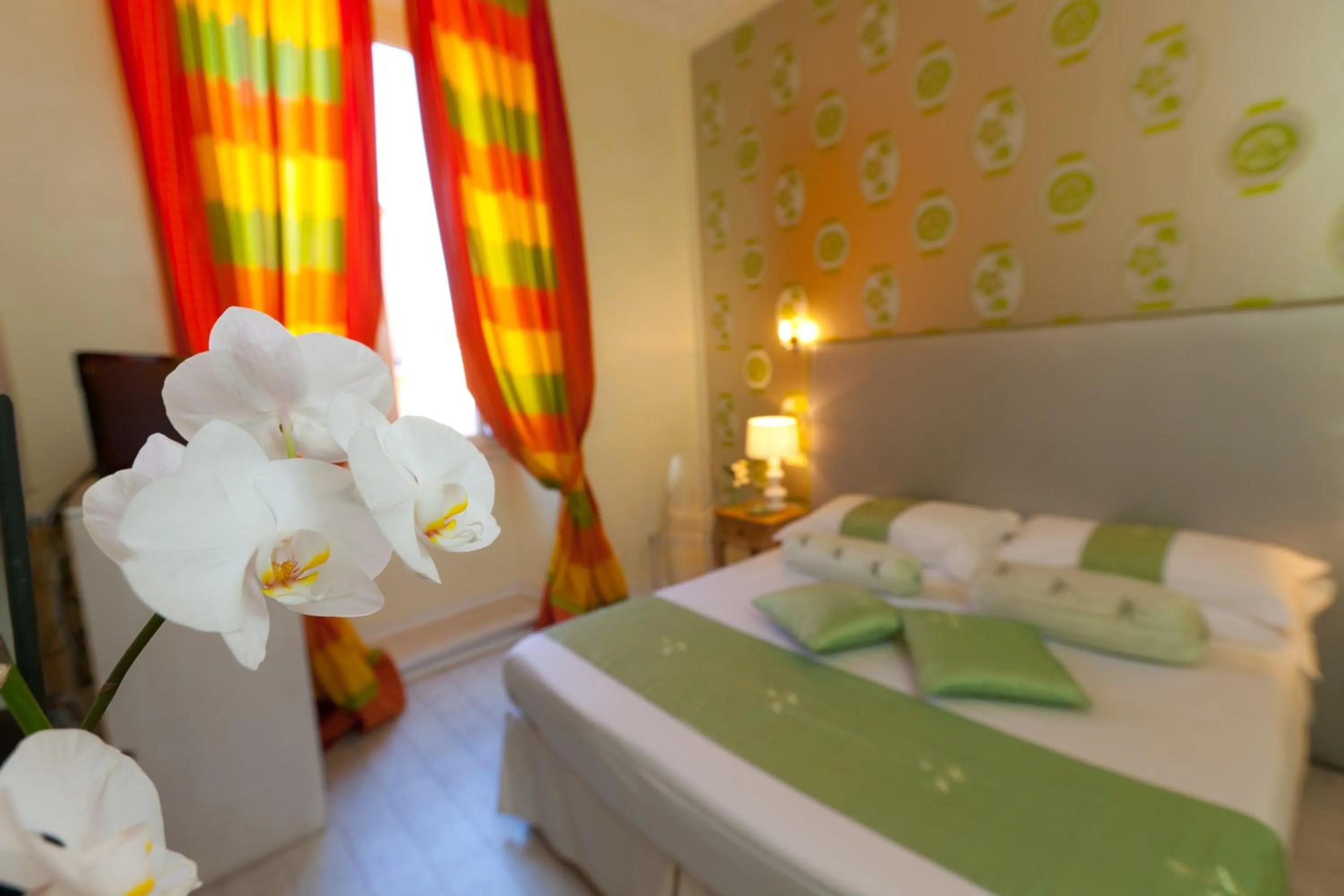 Bedroom, Bed in 66 Imperial Inn Deluxe B&B