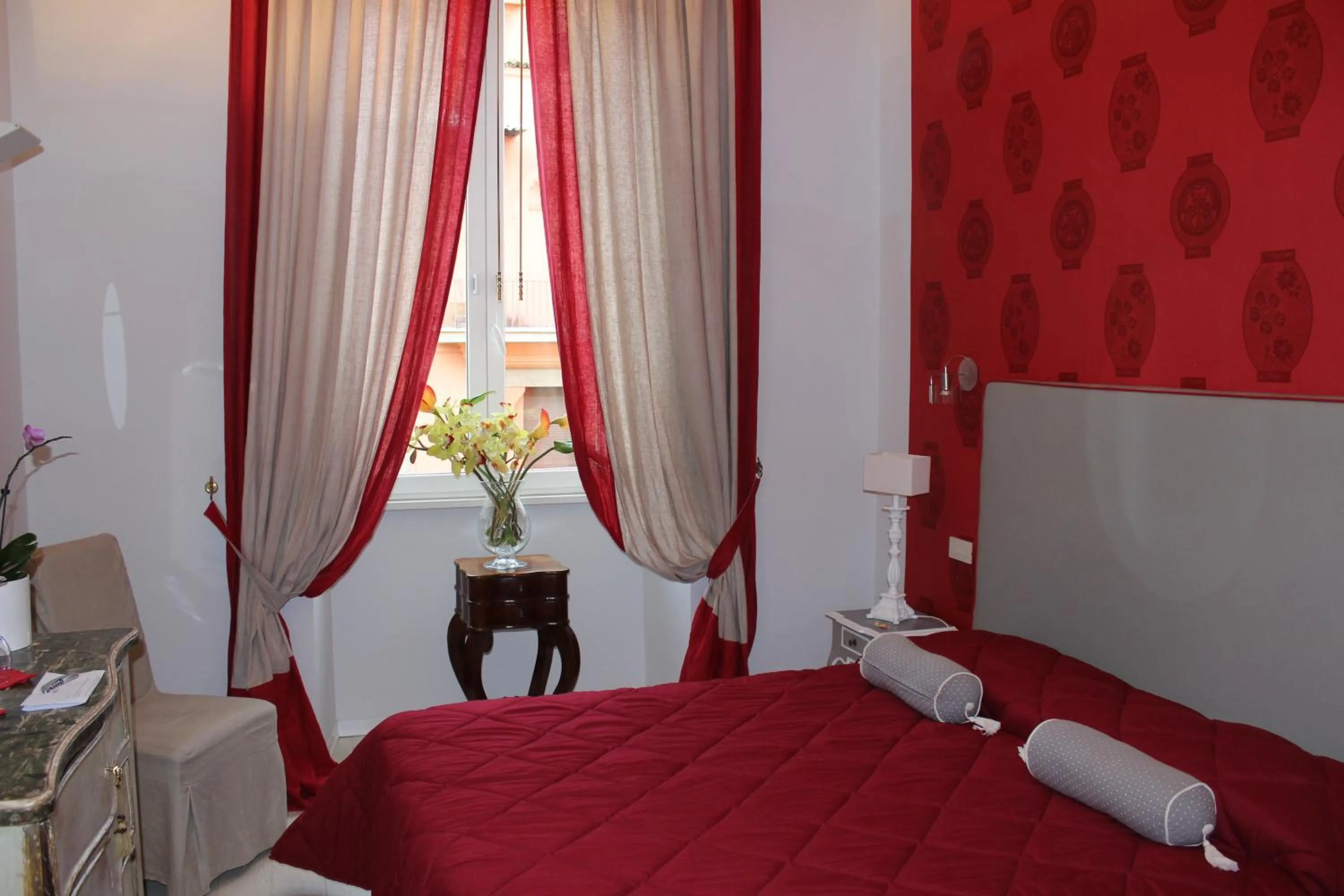 Bedroom, Bed in 66 Imperial Inn Deluxe B&B