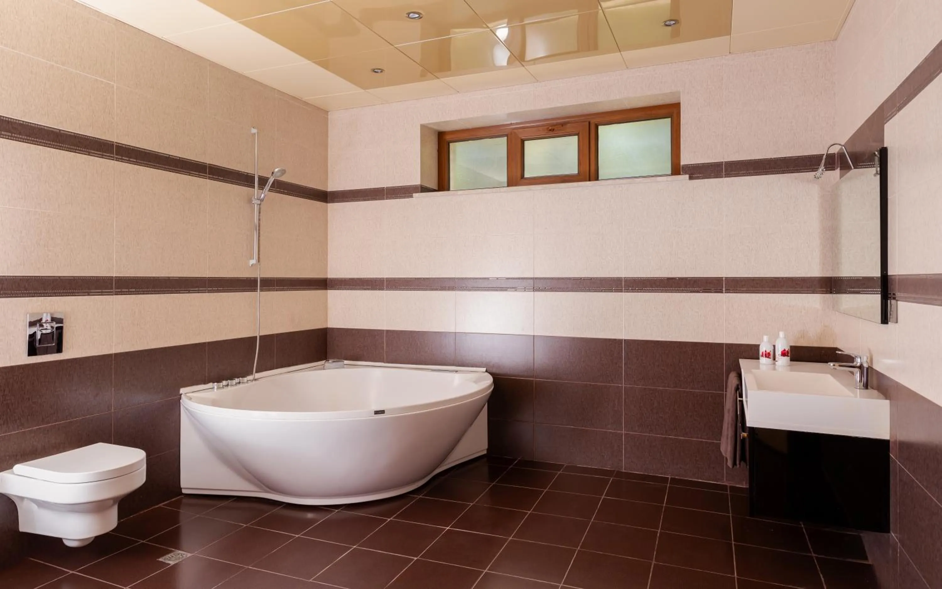 Bathroom in Gashalti Health Hotel Naftalan