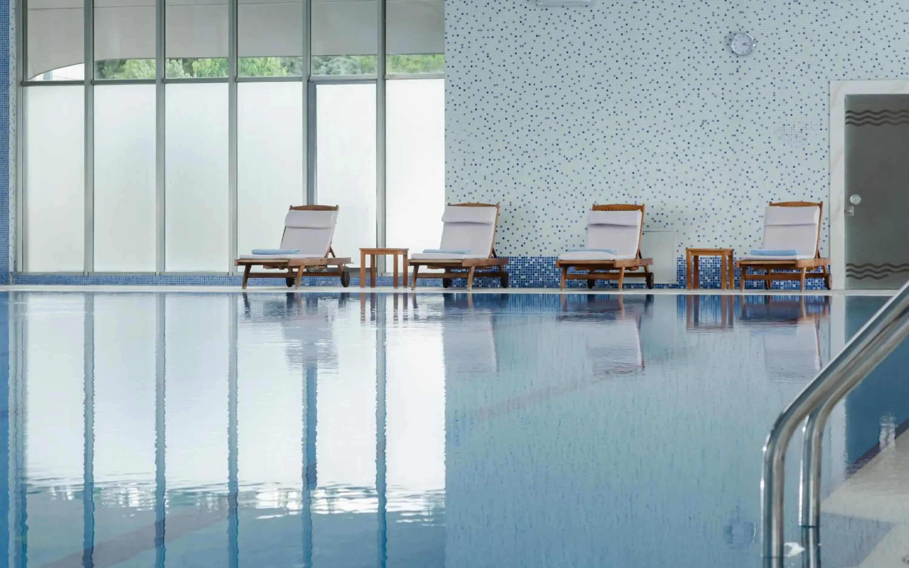 Swimming pool in Gashalti Health Hotel Naftalan Swimming pool in Gashalti Health Hotel Naftalan