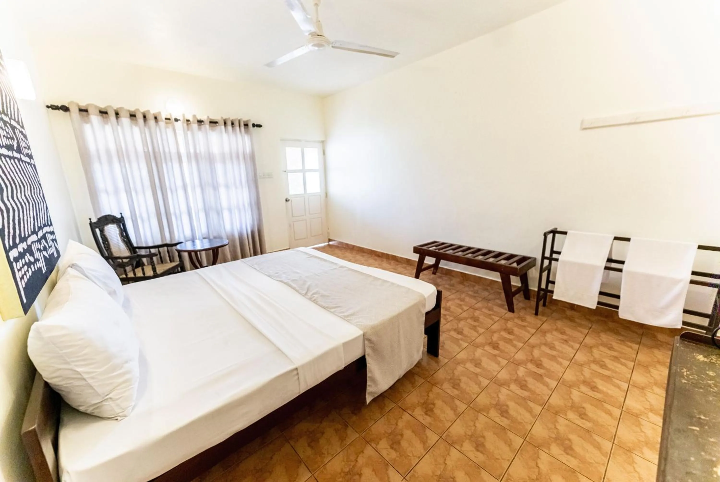 Photo of the whole room, Bed in Shangrela Beach Resort by ARK