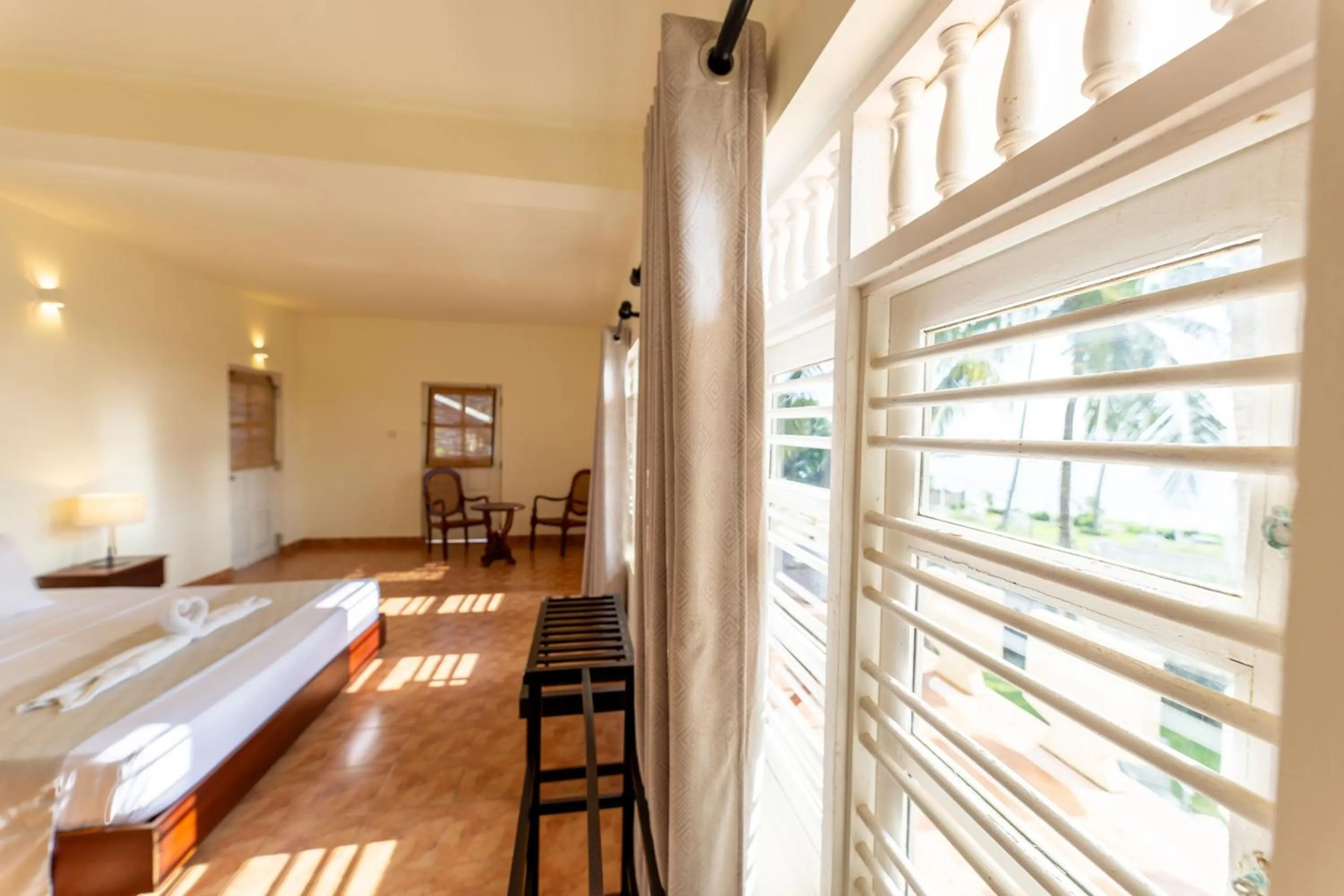 Photo of the whole room, Bed in Shangrela Beach Resort by ARK