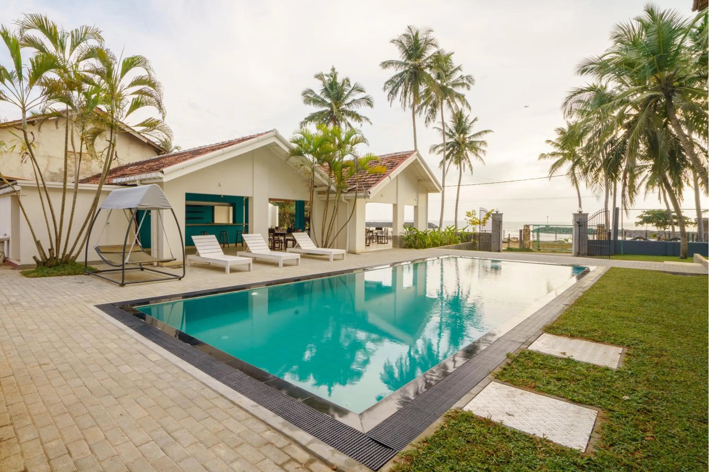 Property building in Shangrela Beach Resort by ARK