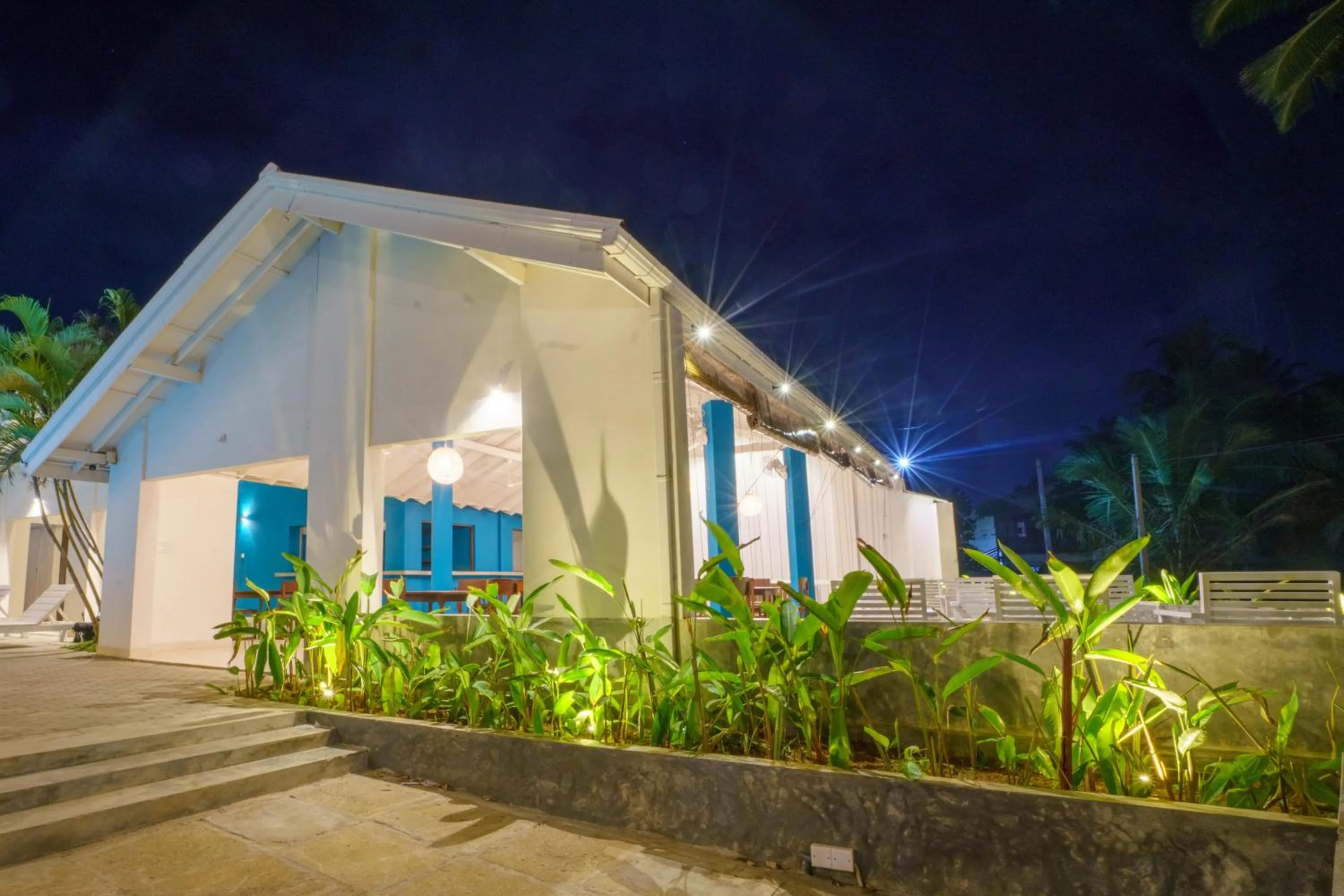 Property building in Shangrela Beach Resort by ARK