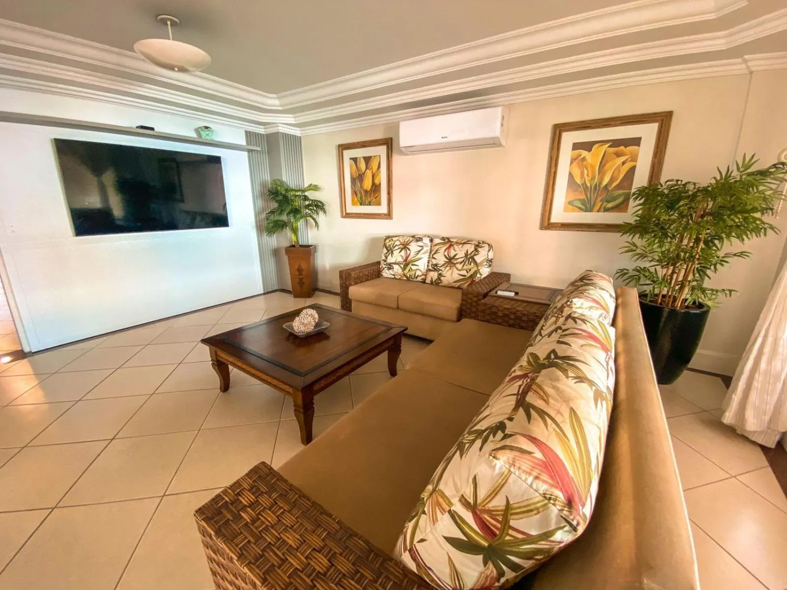 TV and multimedia in Pousada Vila do Coral