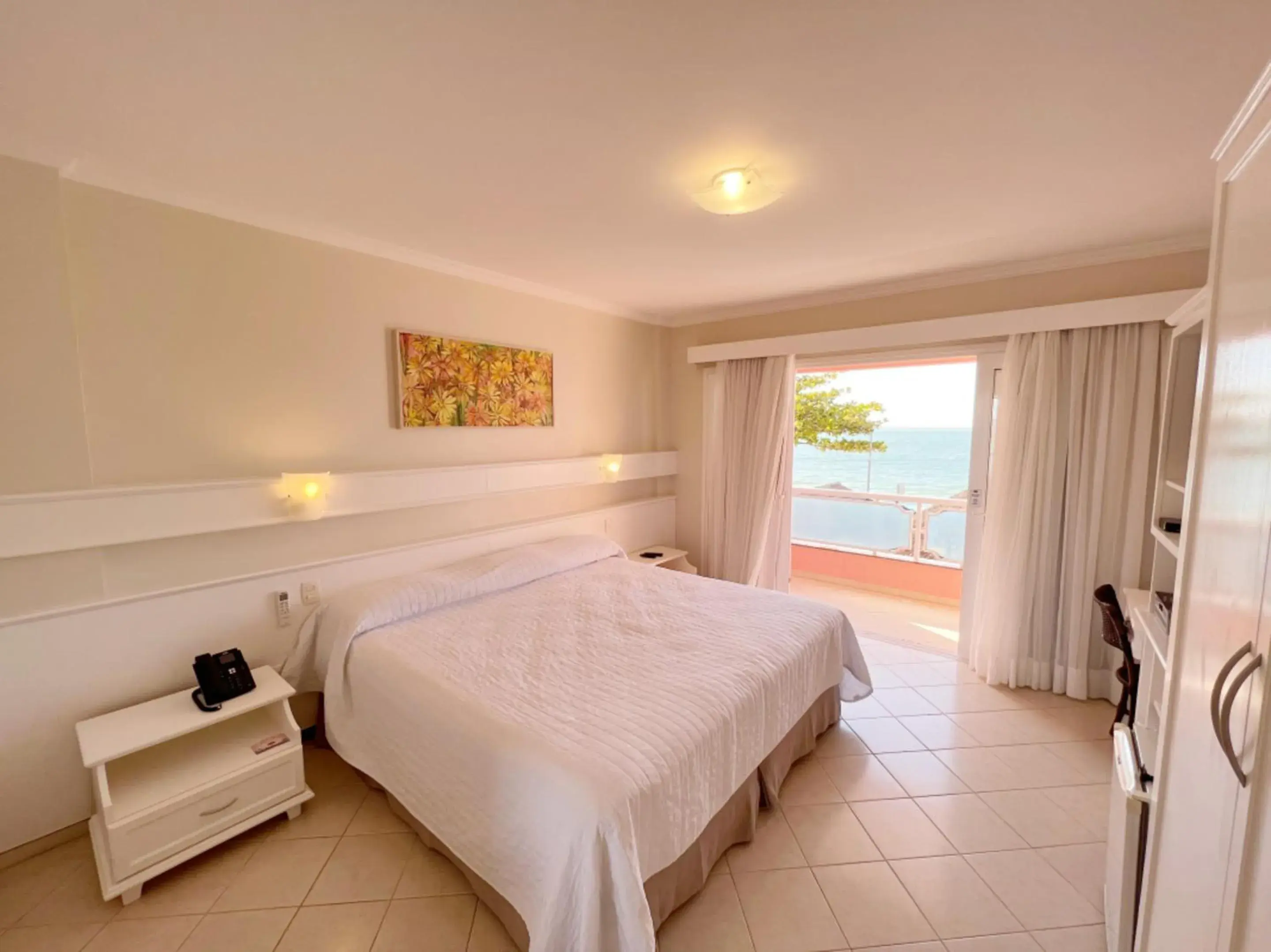 Deluxe Double or Twin Room with Sea View in Pousada Vila do Coral Deluxe Double or Twin Room with Sea View in Pousada Vila do Coral