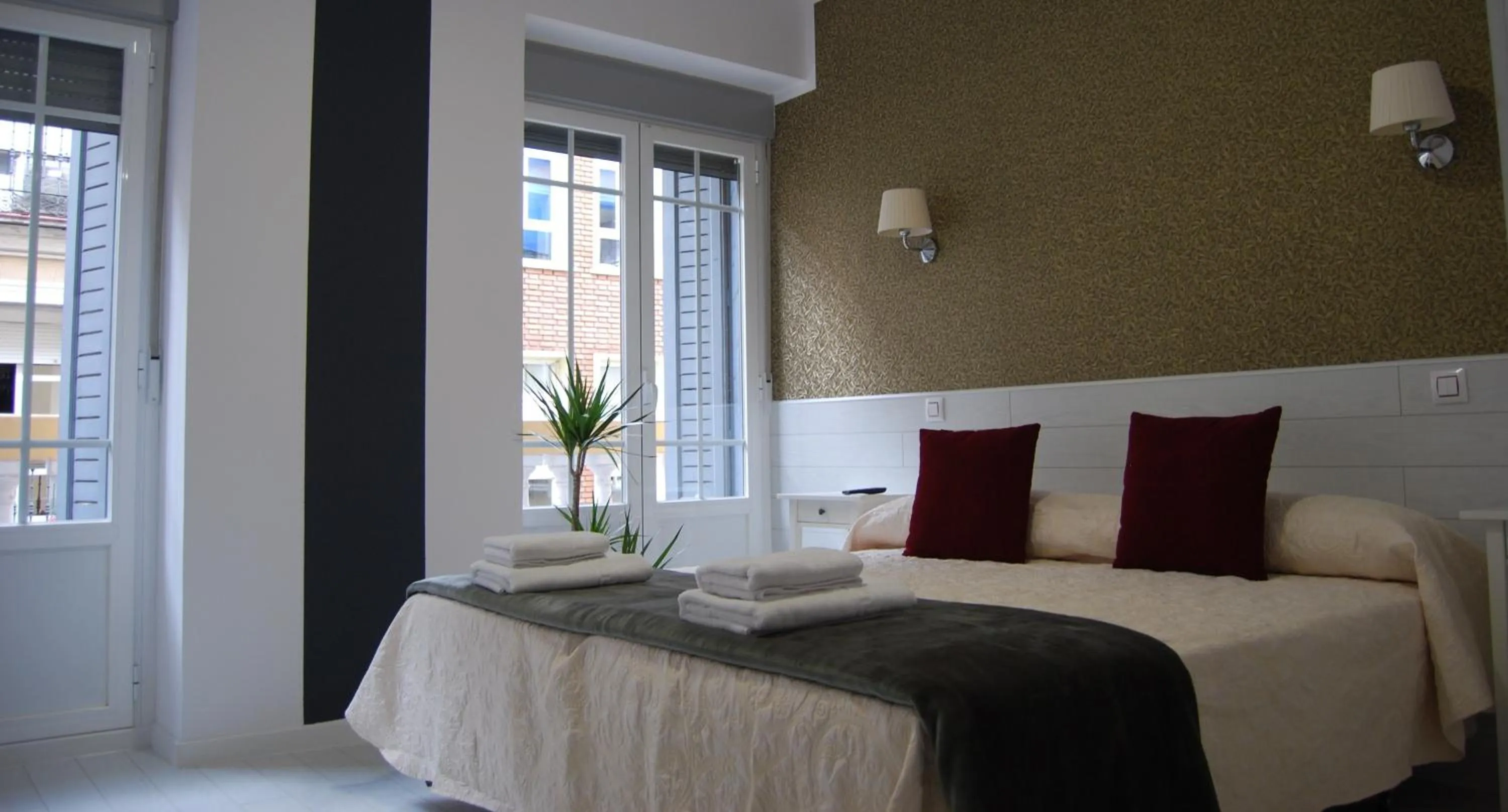 Photo of the whole room, Bed in Hostal Madrid Star